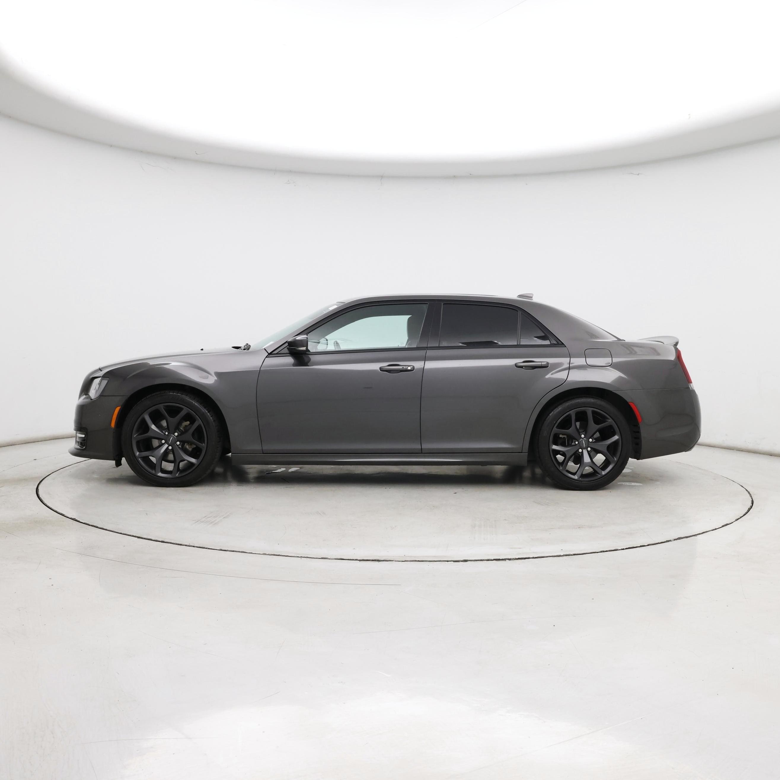 Thumbnail: 2021 Chrysler 300 - 3