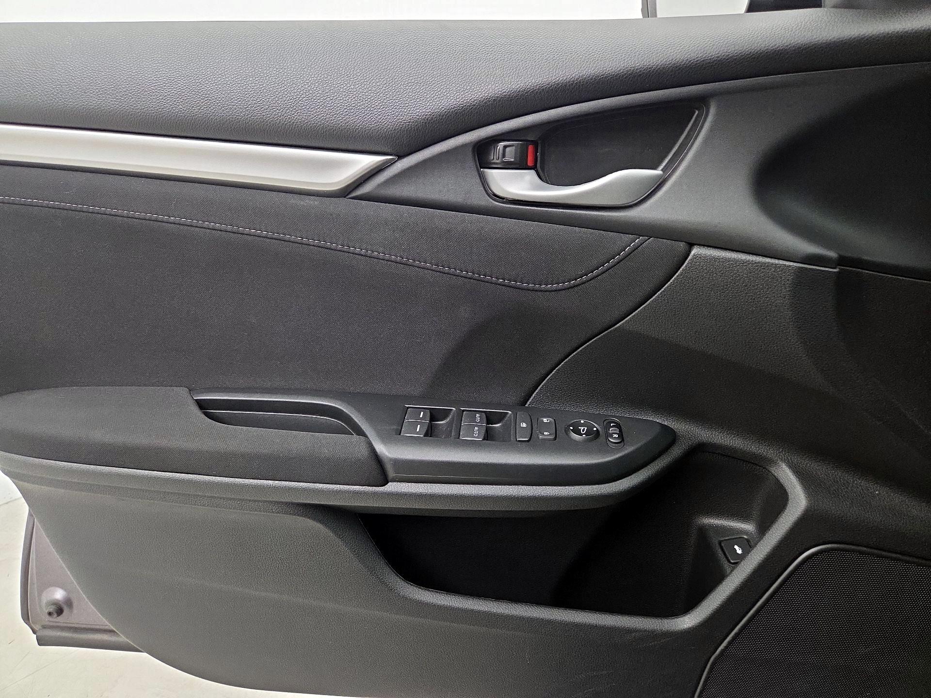 Thumbnail: 2020 Honda Civic - 12