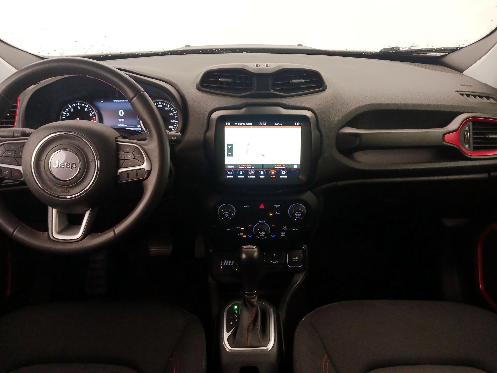 Thumbnail: 2023 Jeep Renegade - 9