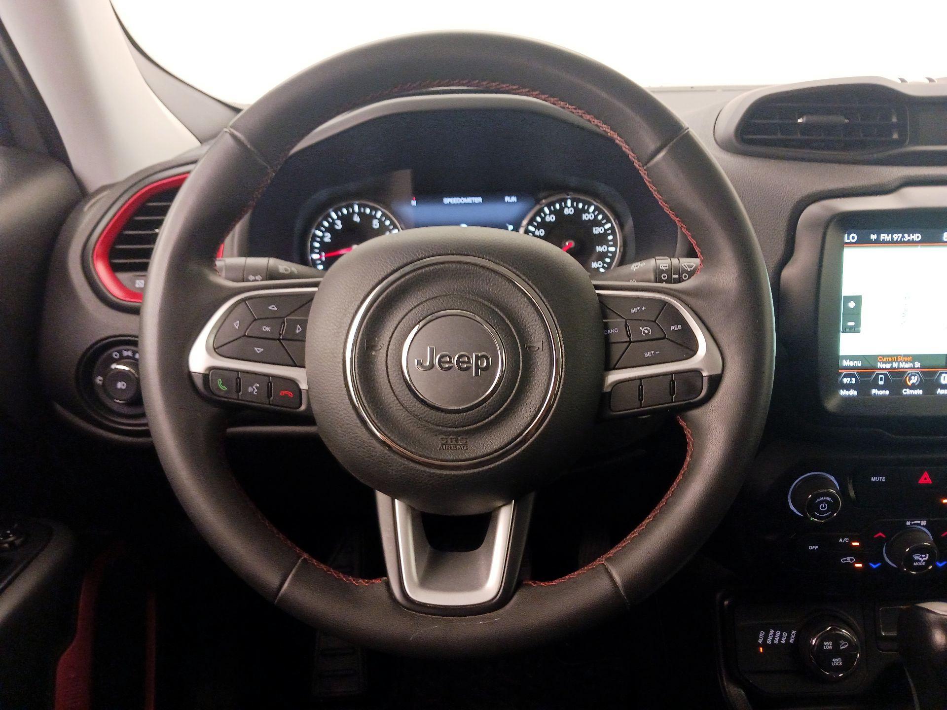 Thumbnail: 2023 Jeep Renegade - 10