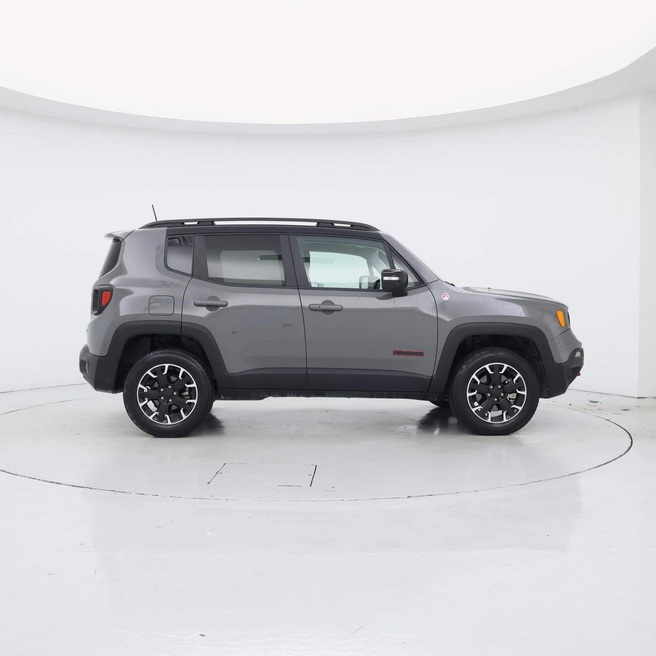 Thumbnail: 2023 Jeep Renegade - 7