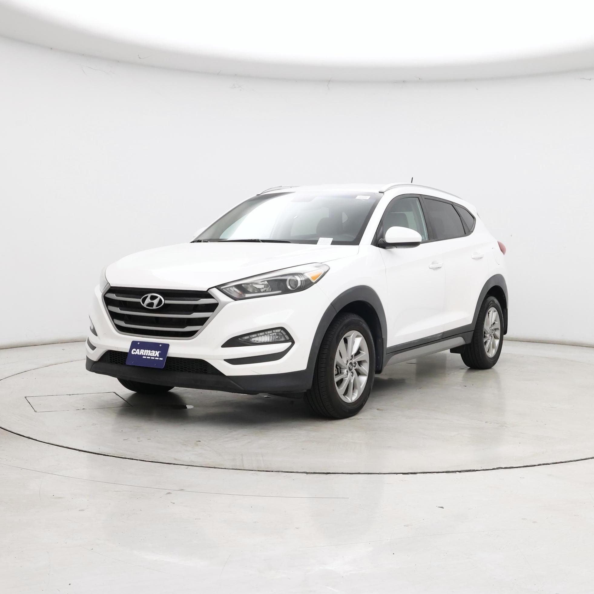 Thumbnail: 2017 Hyundai Tucson - 4