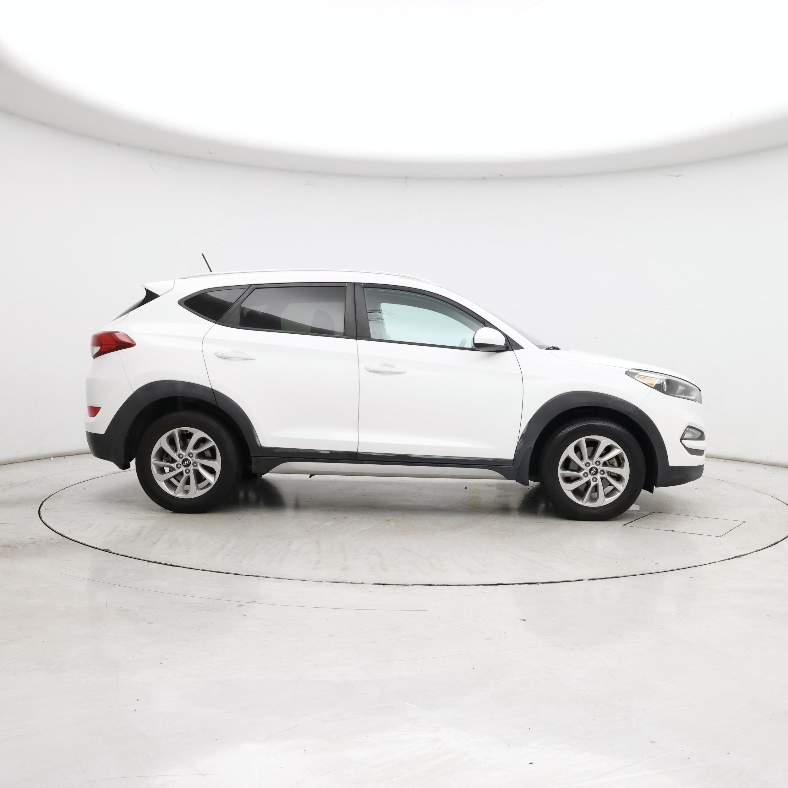Thumbnail: 2017 Hyundai Tucson - 7
