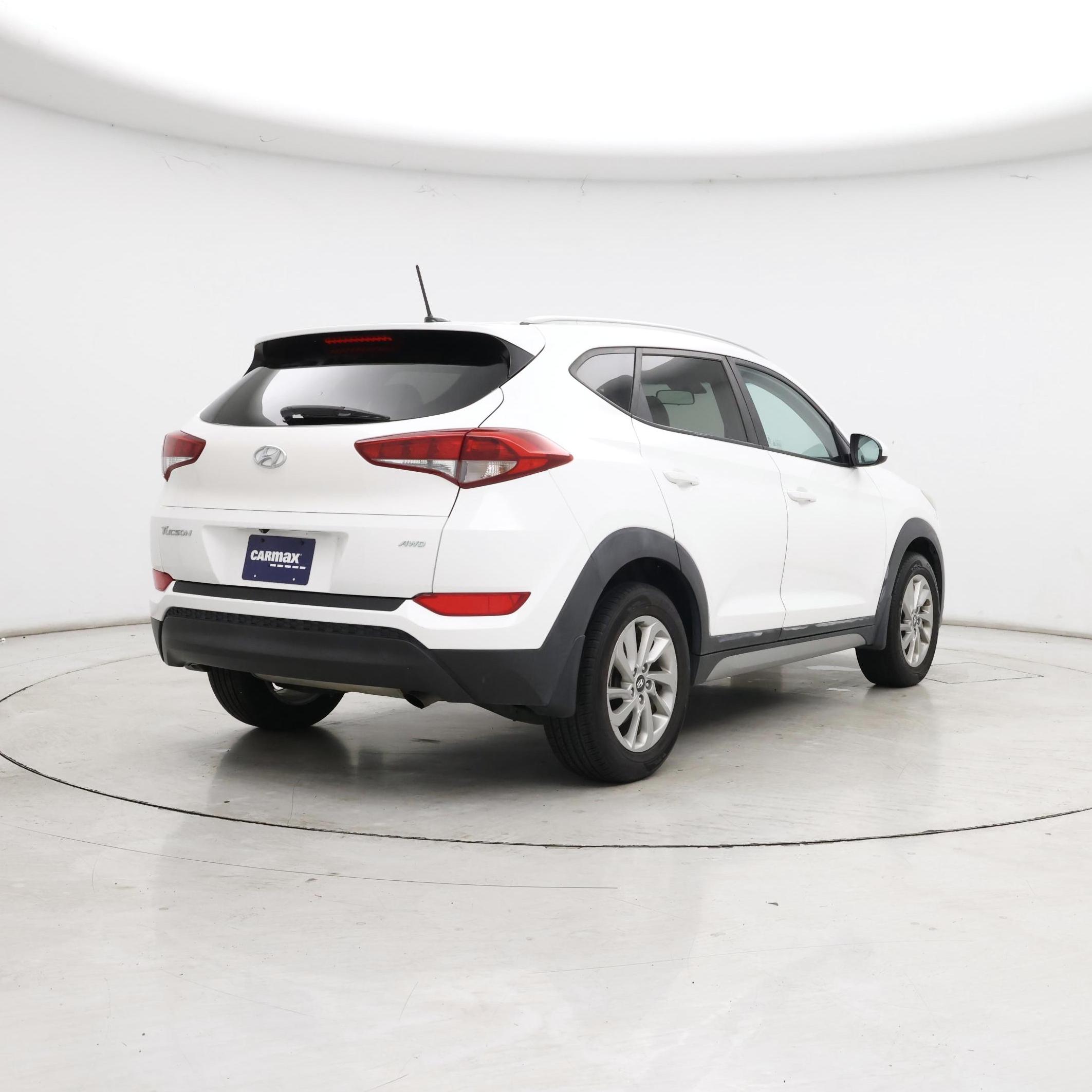 Thumbnail: 2017 Hyundai Tucson - 8