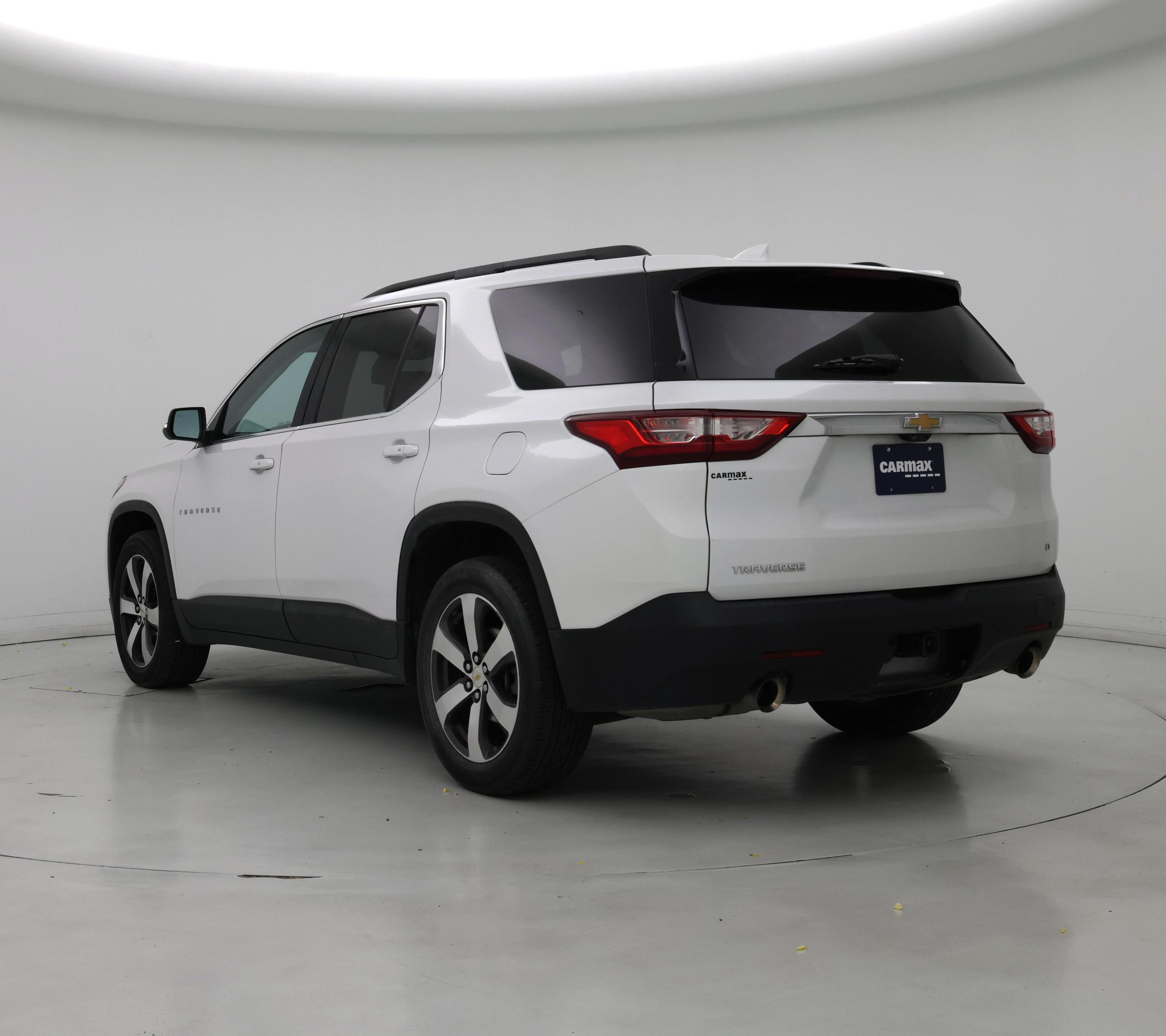 Thumbnail: 2021 Chevrolet Traverse - 2
