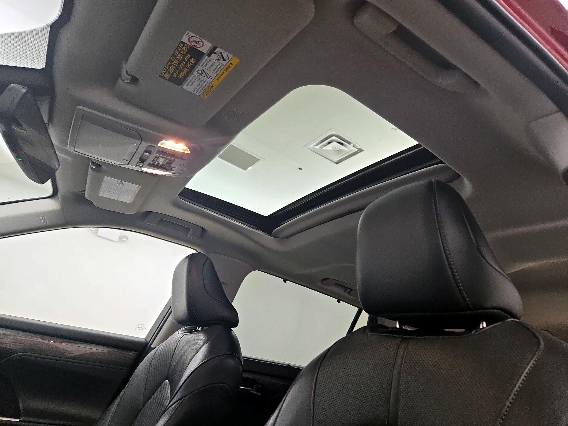 Thumbnail: 2022 Toyota Highlander - 20