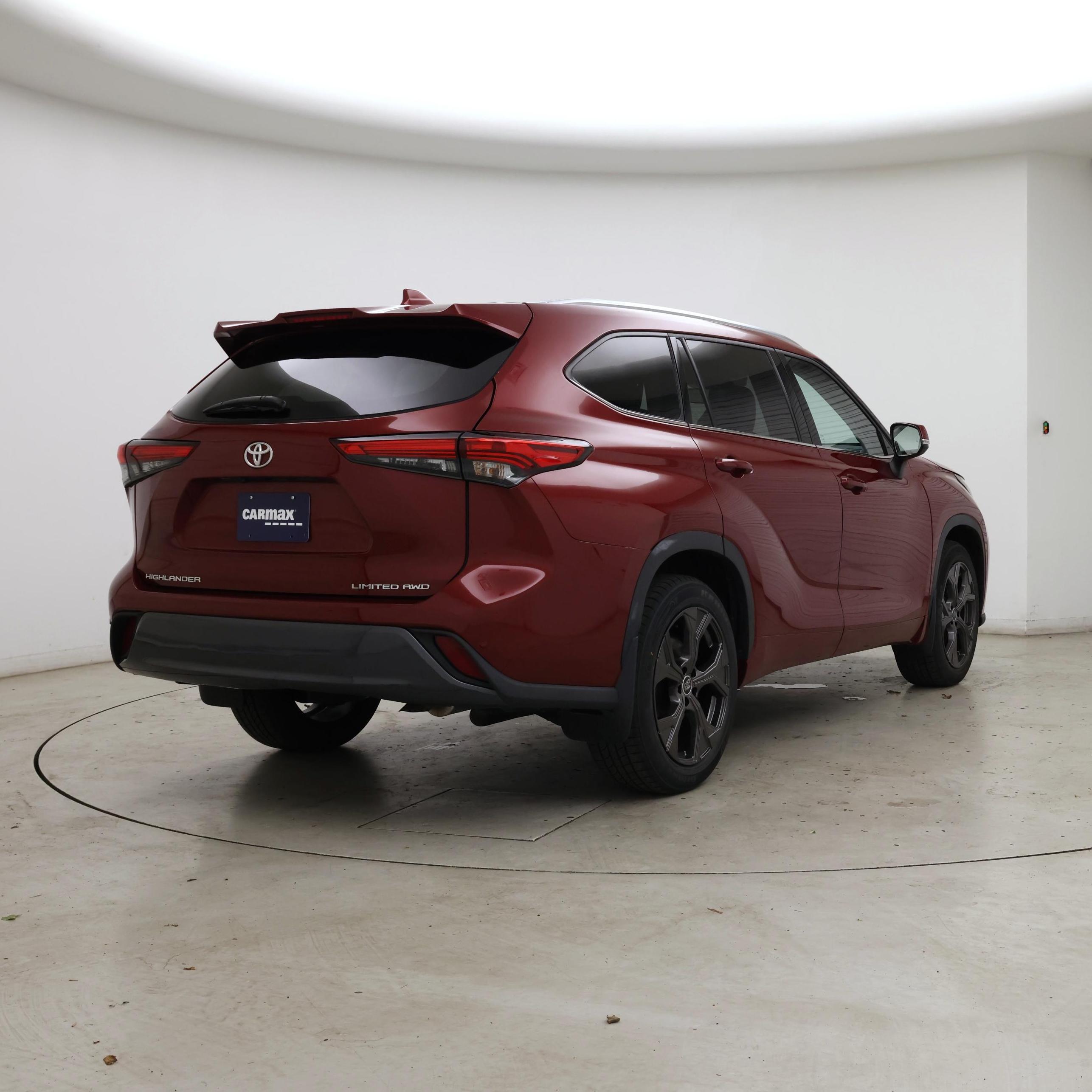 Thumbnail: 2022 Toyota Highlander - 8