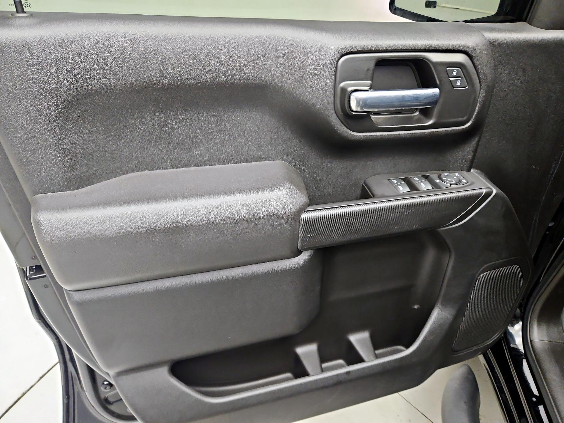 Thumbnail: 2021 Chevrolet Silverado 1500 - 12