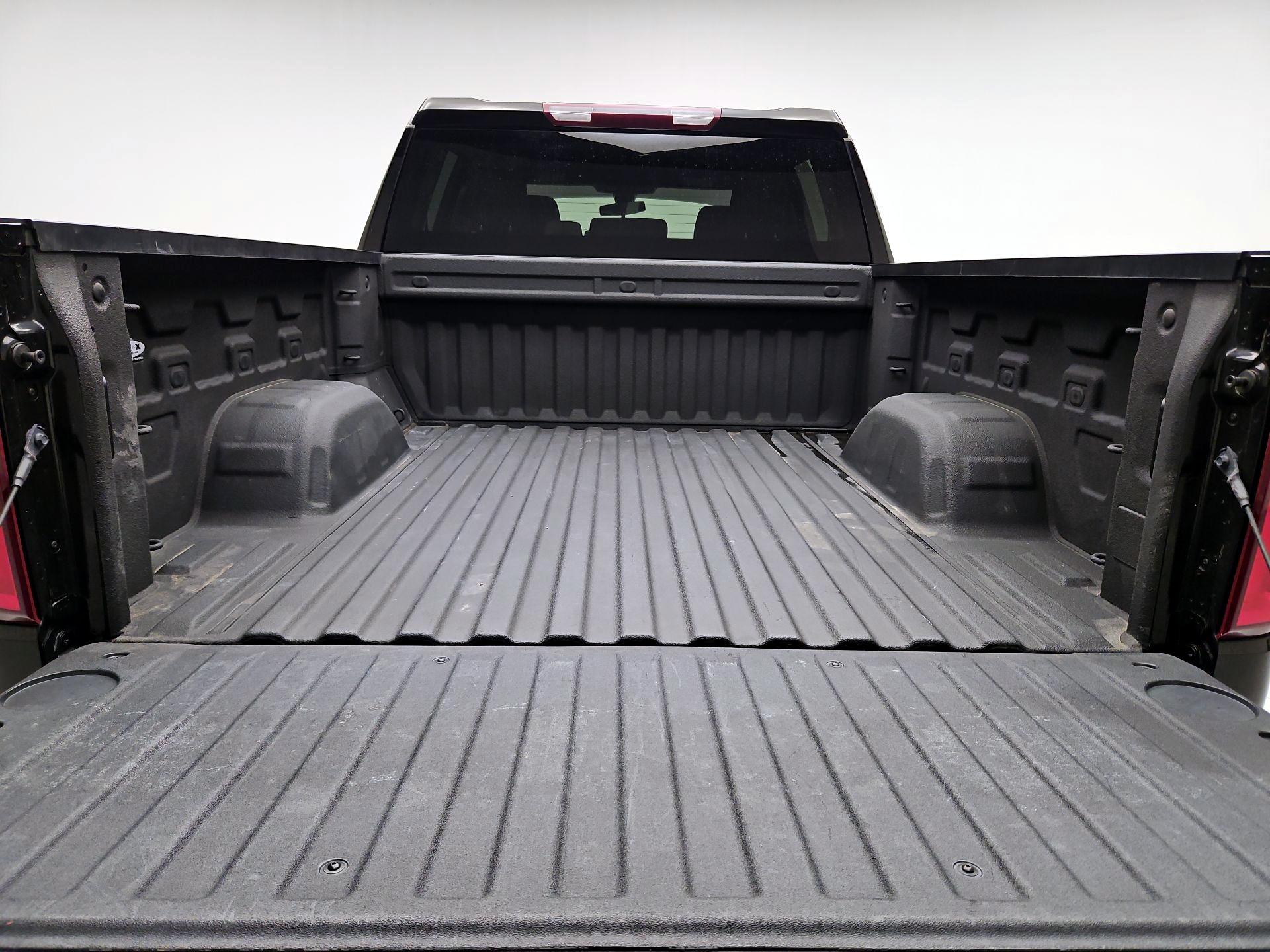Thumbnail: 2021 Chevrolet Silverado 1500 - 20