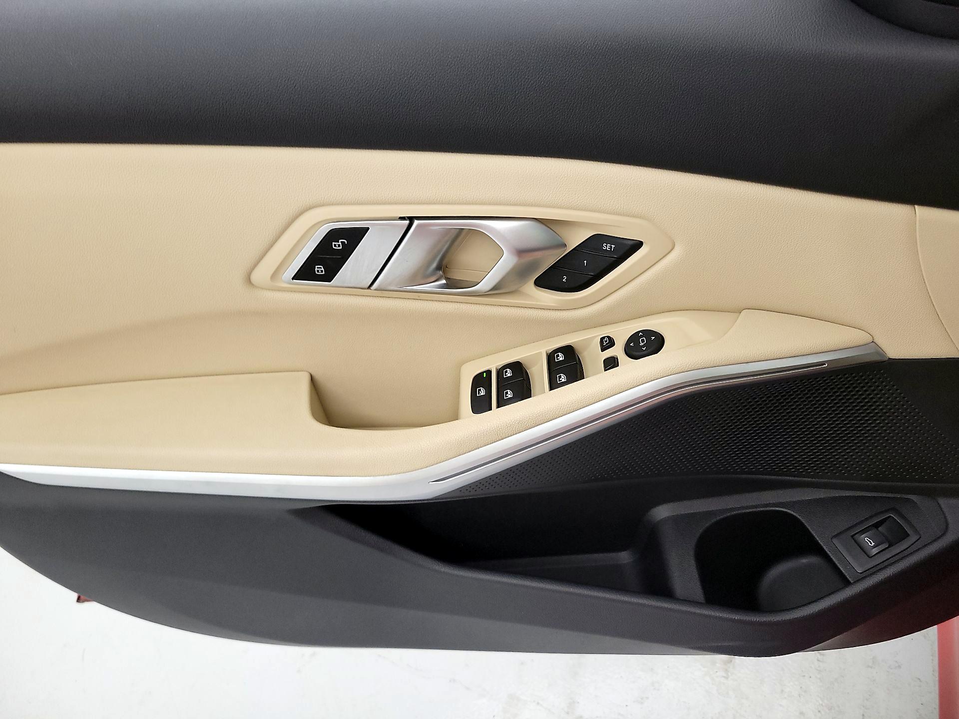 Thumbnail: 2021 BMW 3 Series - 12