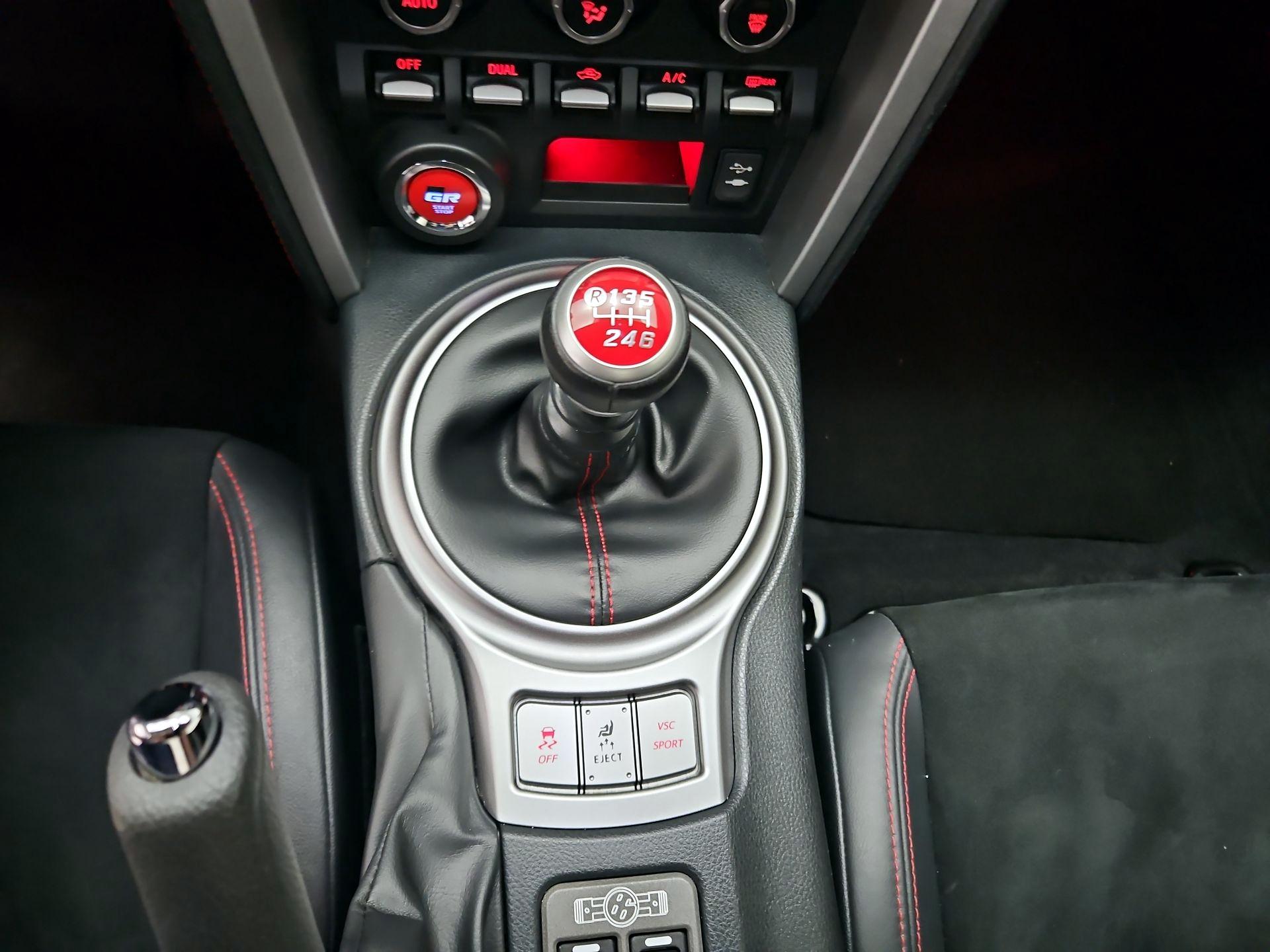 Thumbnail: 2014 Scion FR-S - 18