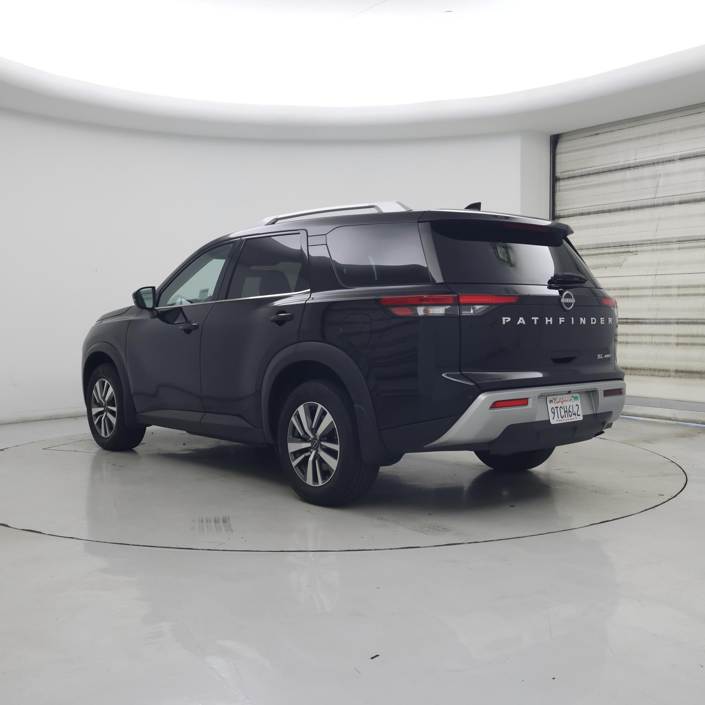 Thumbnail: 2025 Nissan Pathfinder - 2