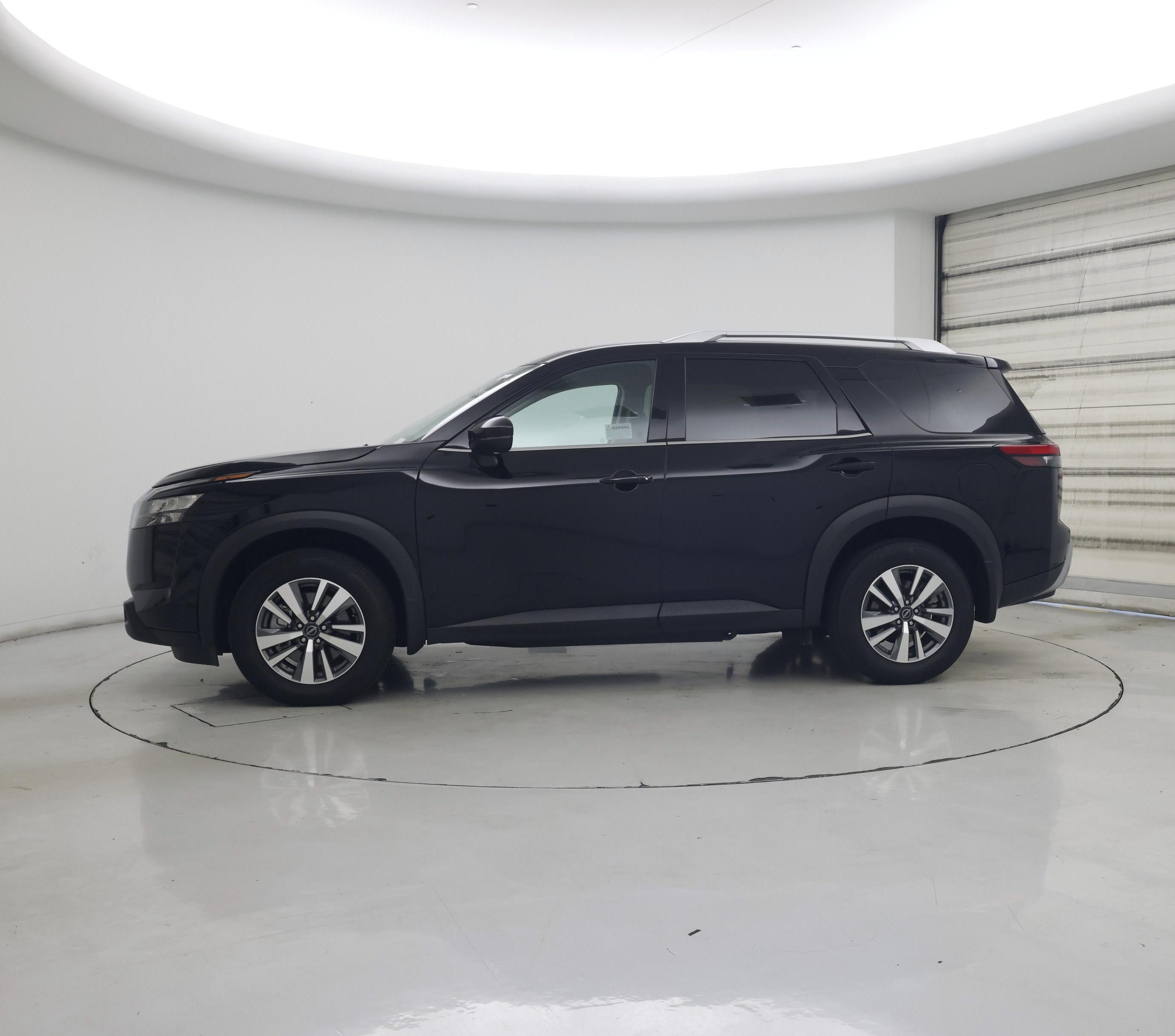 Thumbnail: 2025 Nissan Pathfinder - 3