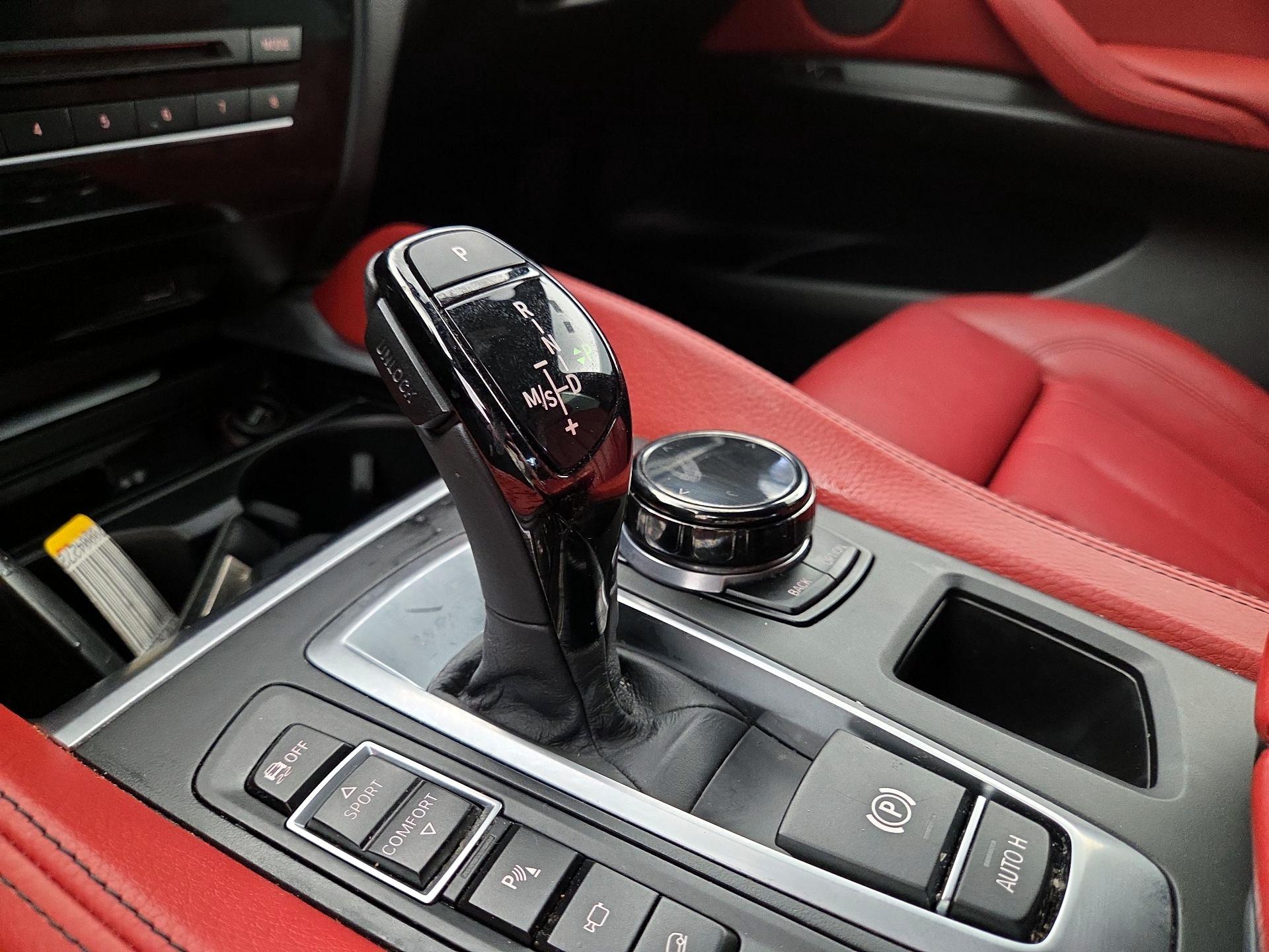 Thumbnail: 2018 BMW X6 - 17