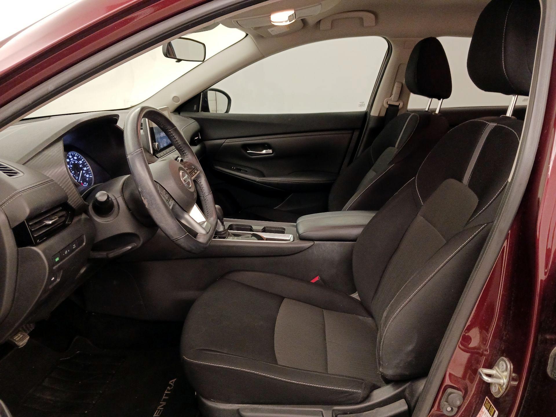 Thumbnail: 2021 Nissan Sentra - 11