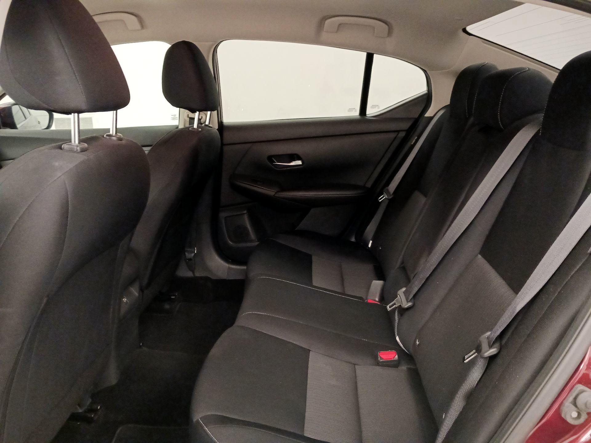 Thumbnail: 2021 Nissan Sentra - 19