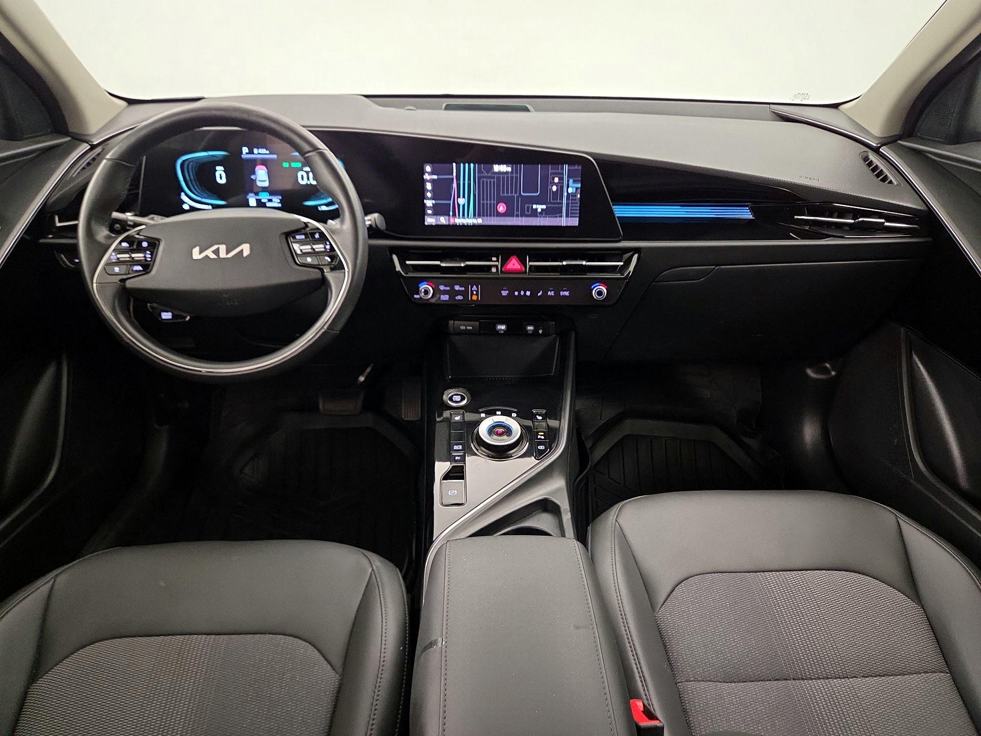 Thumbnail: 2023 Kia Niro - 9