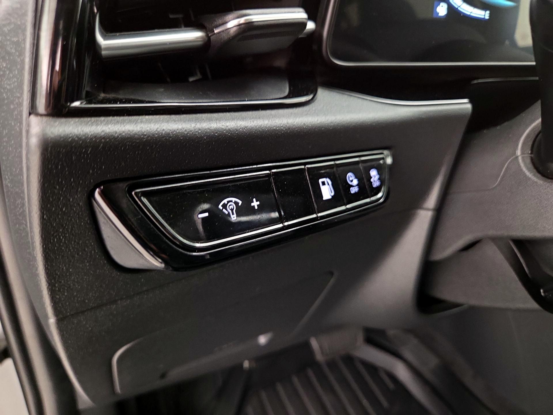 Thumbnail: 2023 Kia Niro - 13