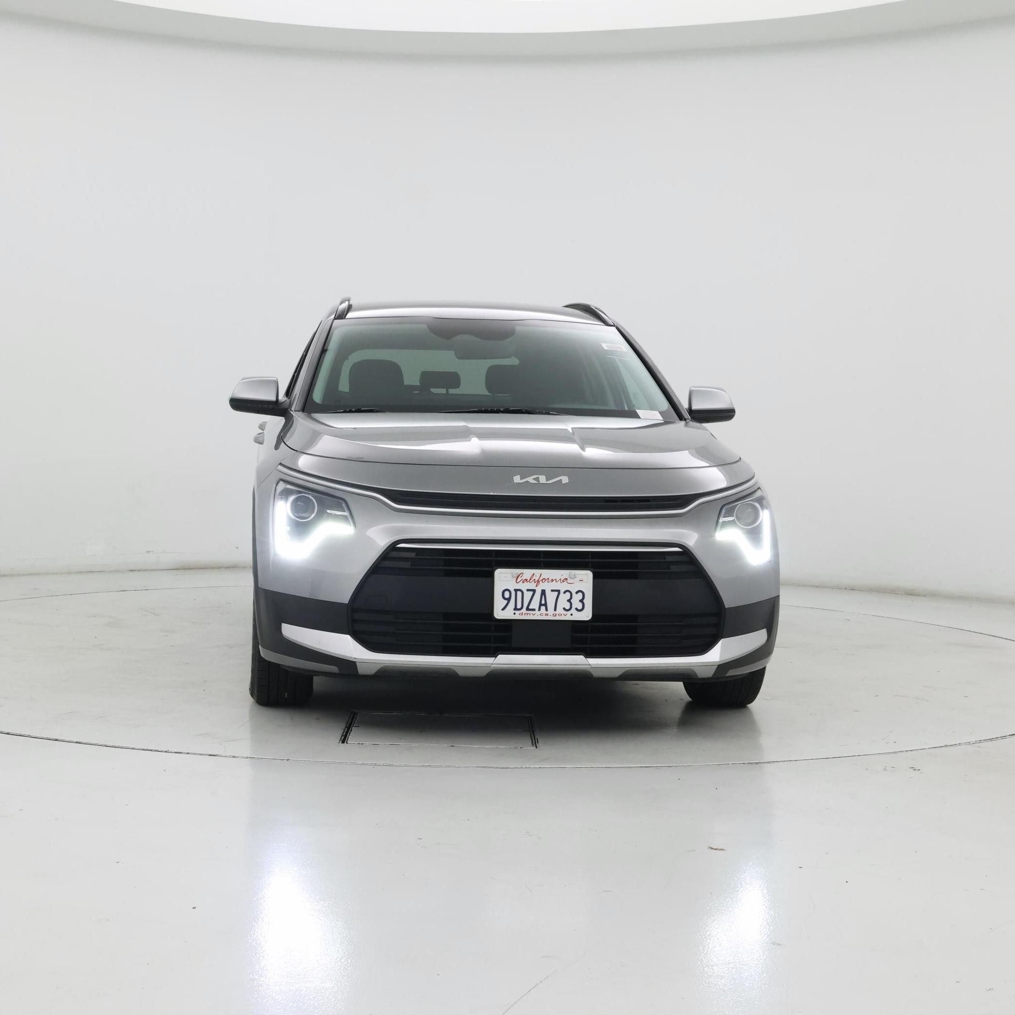 Thumbnail: 2023 Kia Niro - 5