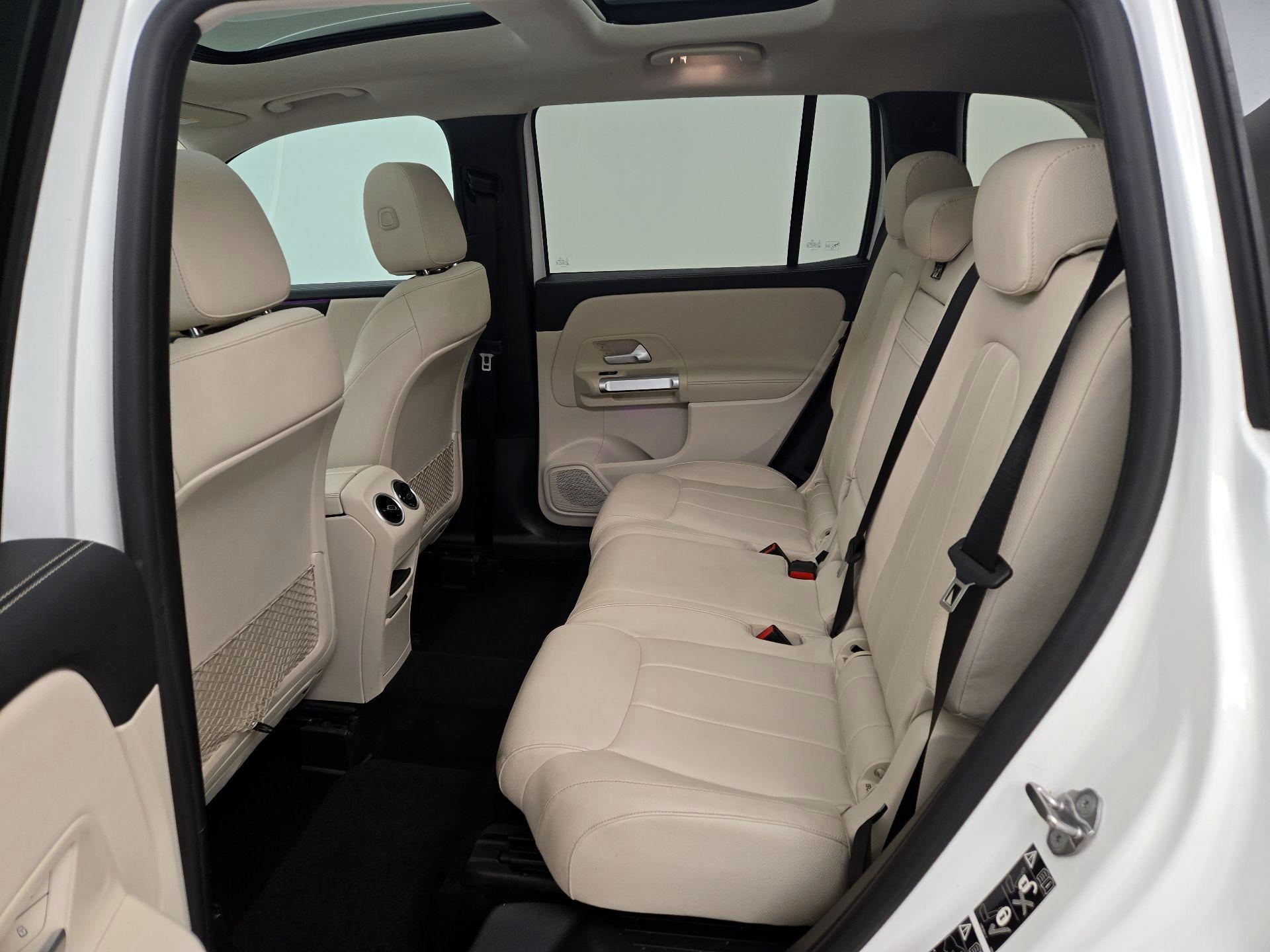 Thumbnail: 2022 Mercedes-Benz GLB - 20