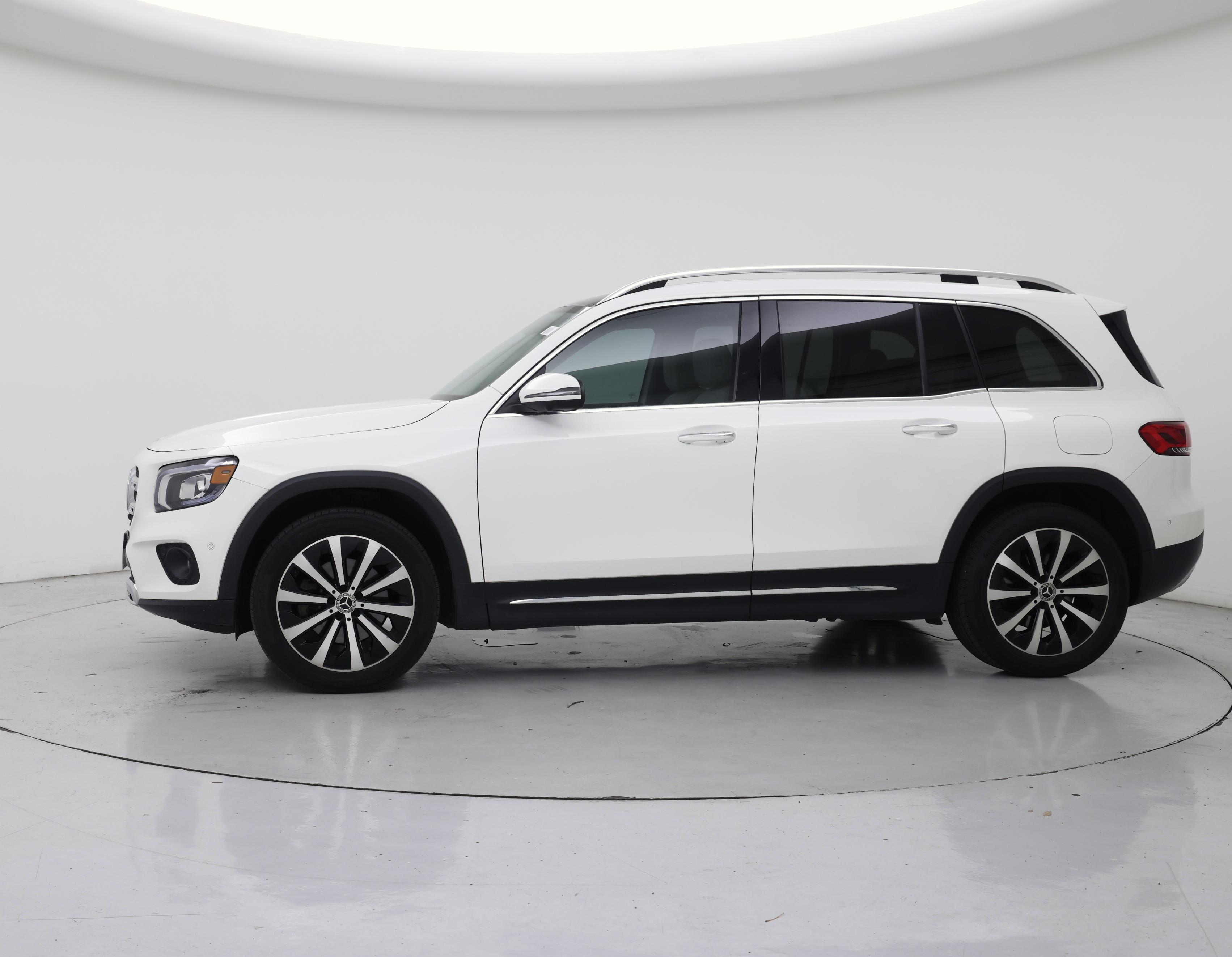 Thumbnail: 2022 Mercedes-Benz GLB - 3