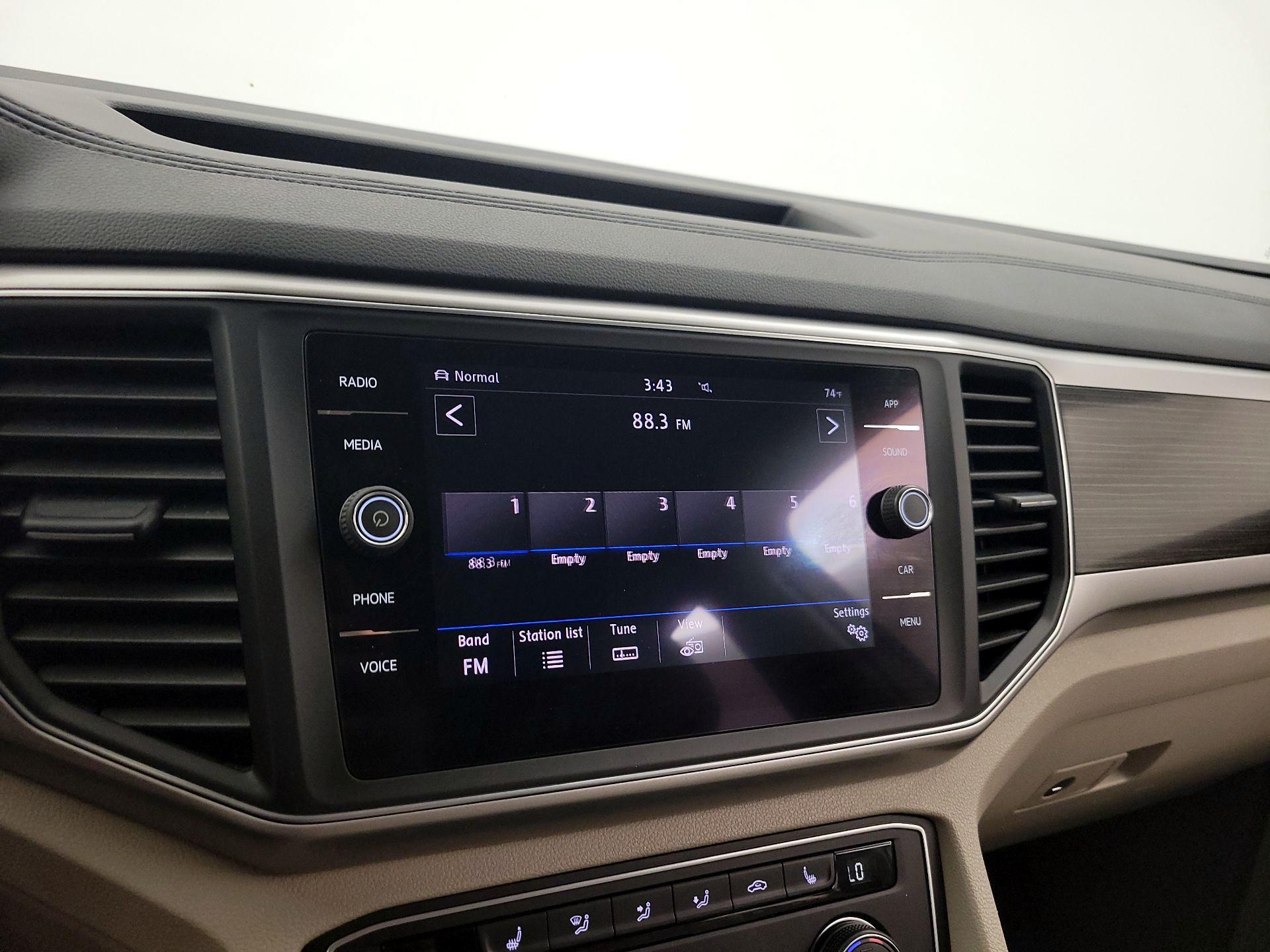 Thumbnail: 2018 Volkswagen Atlas - 15