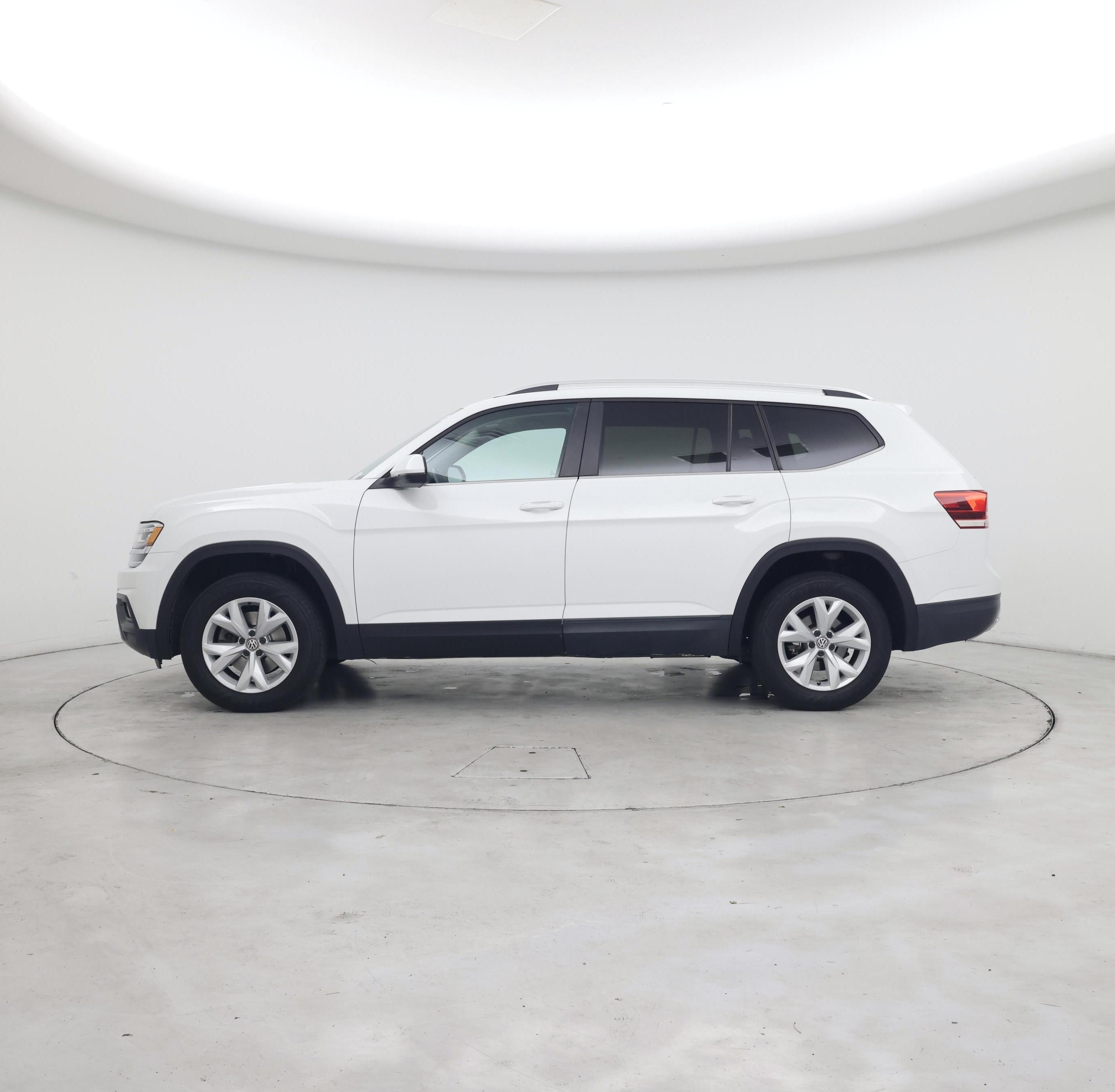 Thumbnail: 2018 Volkswagen Atlas - 3