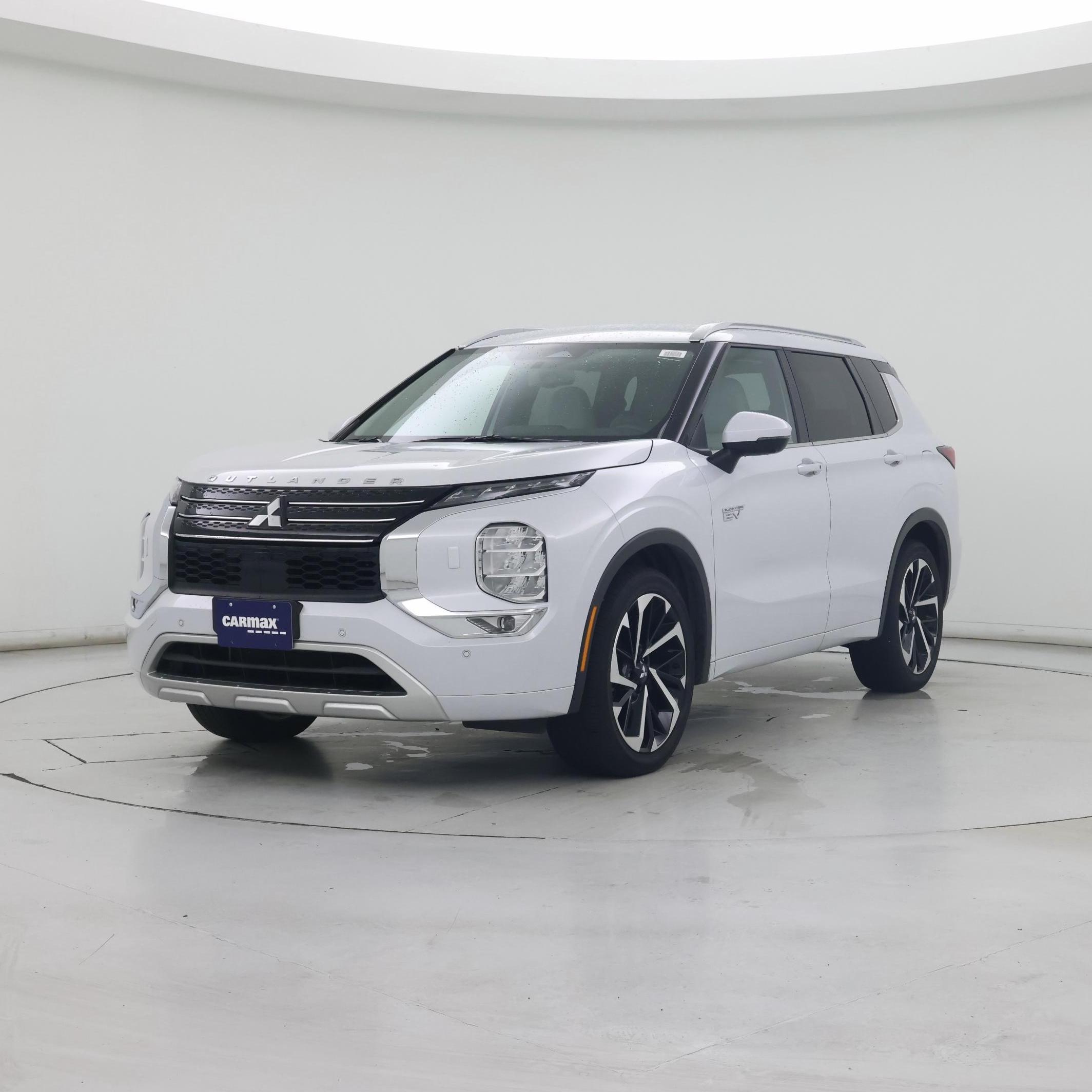 Thumbnail: 2024 Mitsubishi Outlander - 4