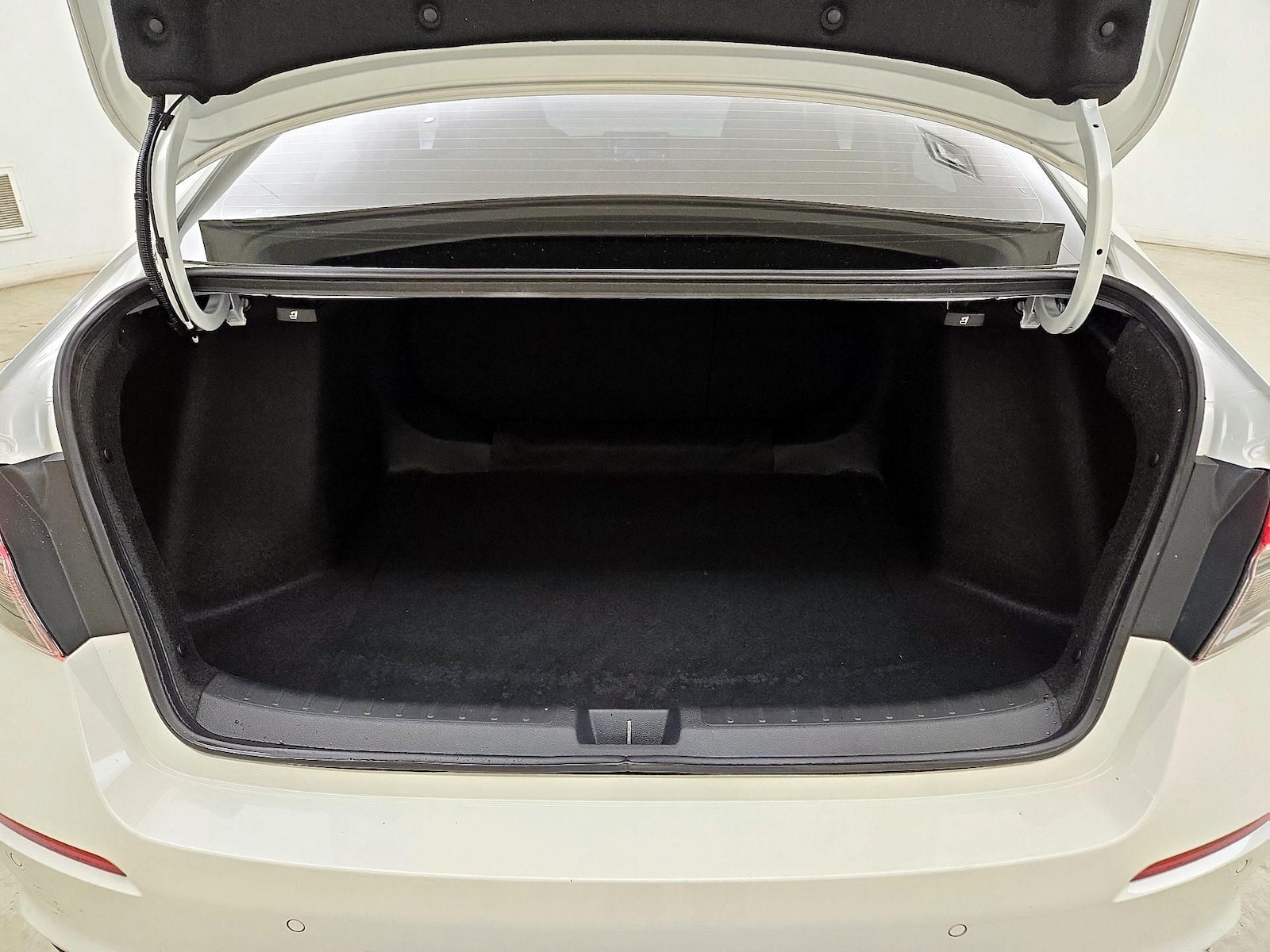 2024 Honda Civic Touring - Photo 23