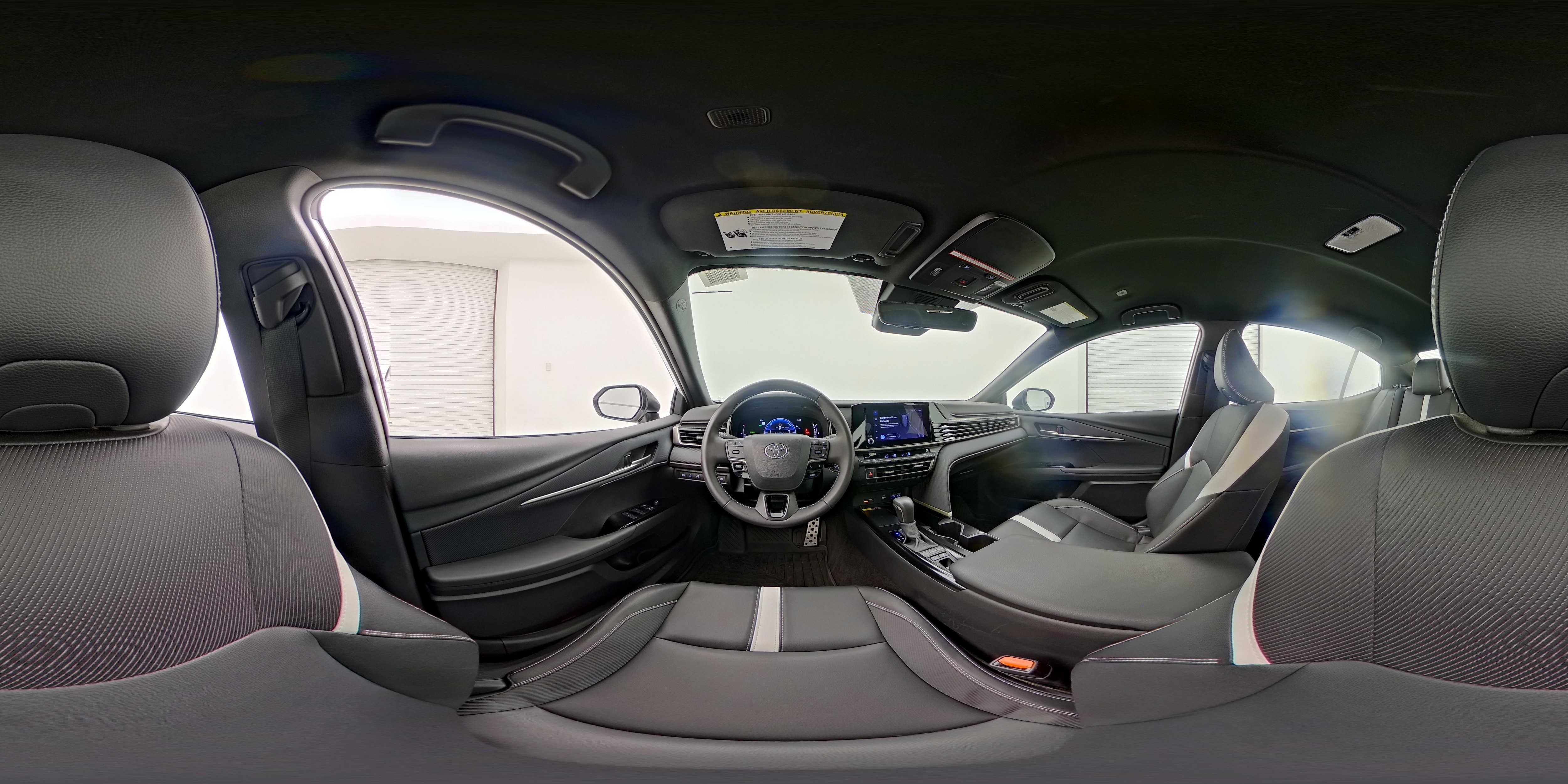 2025 Toyota Camry SE - Photo 24