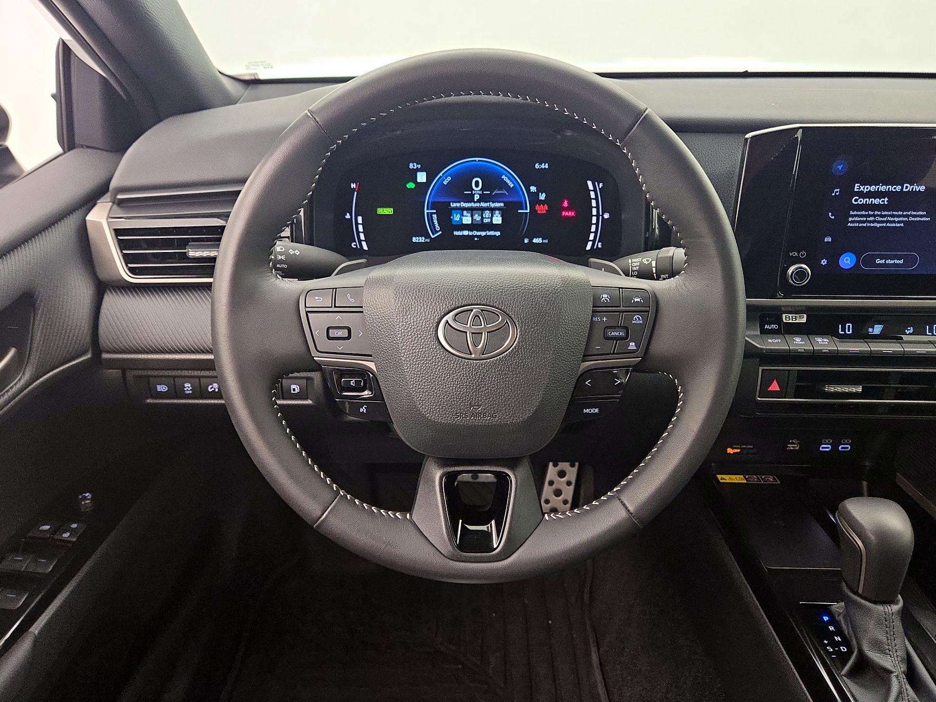 Thumbnail: 2025 Toyota Camry - 10