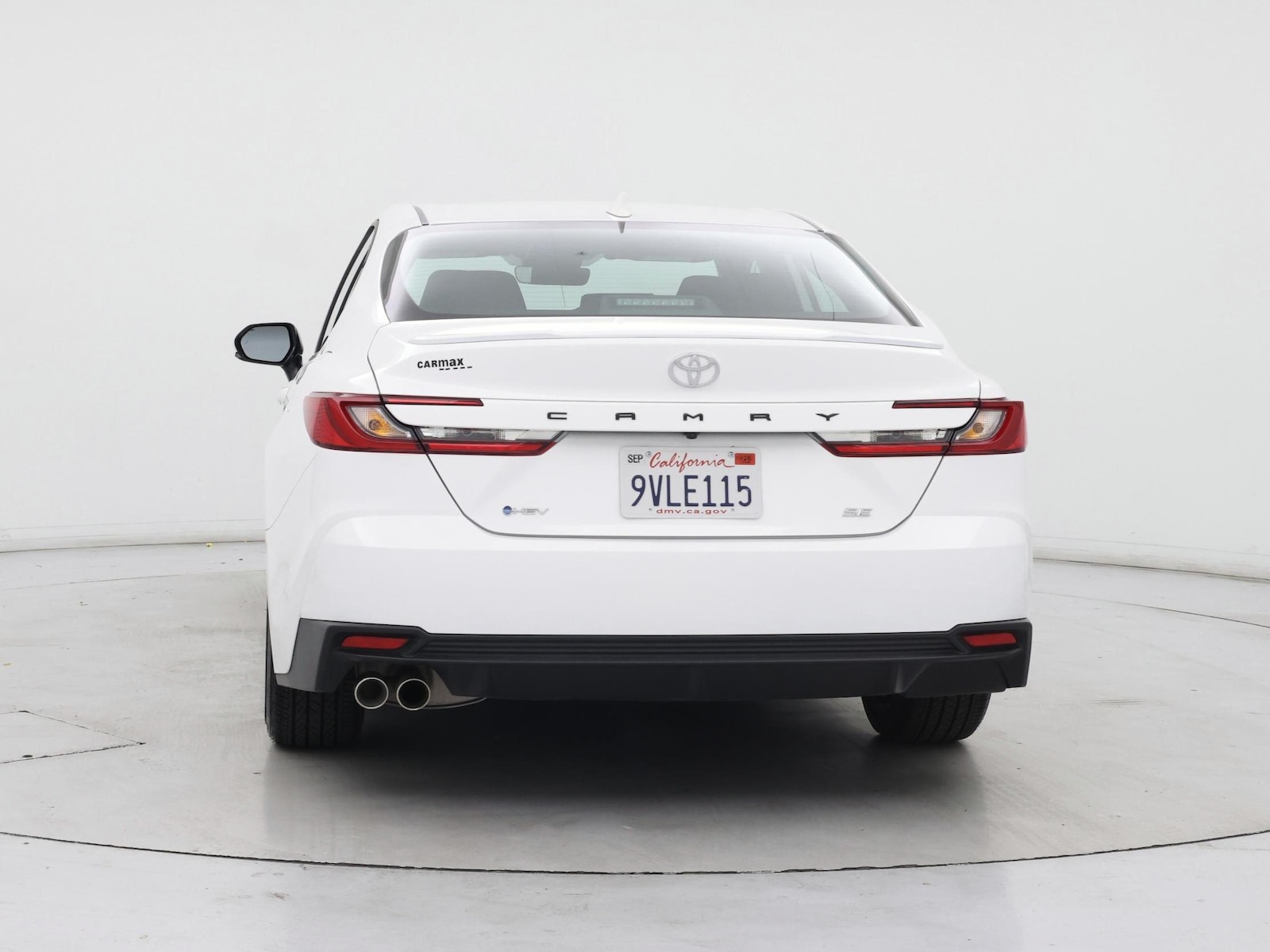 2025 Toyota Camry SE - Photo 7