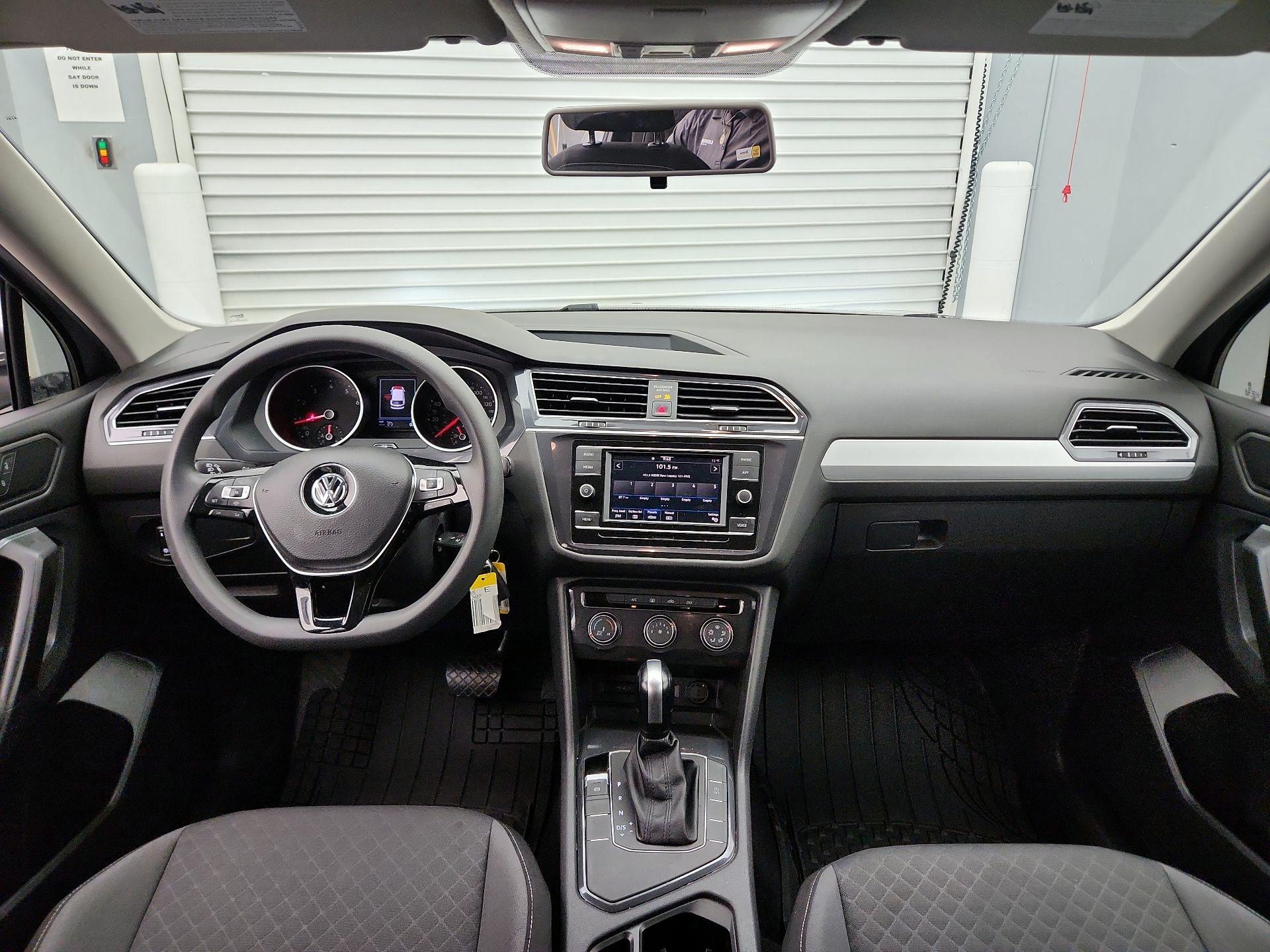 Thumbnail: 2021 Volkswagen Tiguan - 9