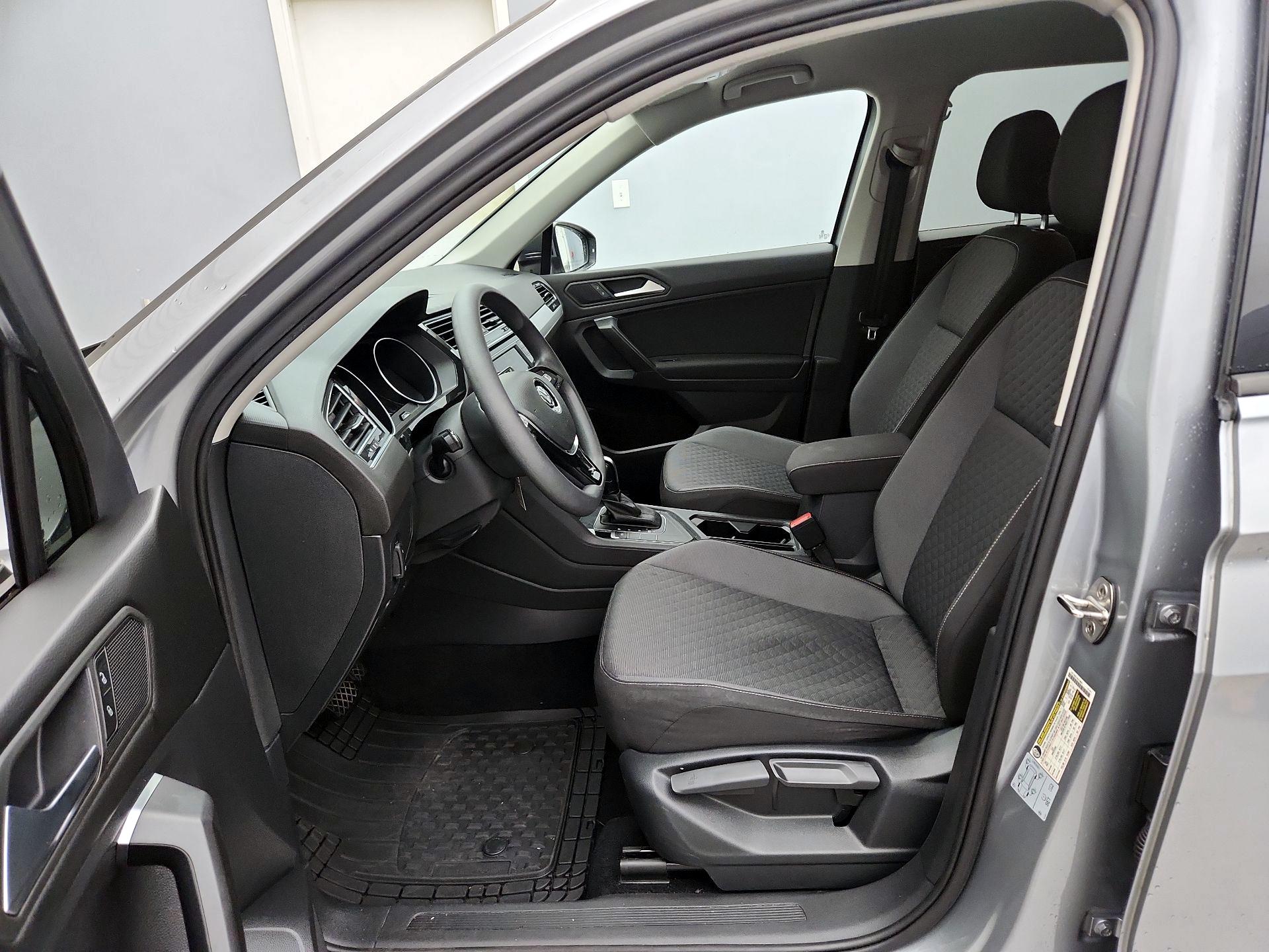 Thumbnail: 2021 Volkswagen Tiguan - 11