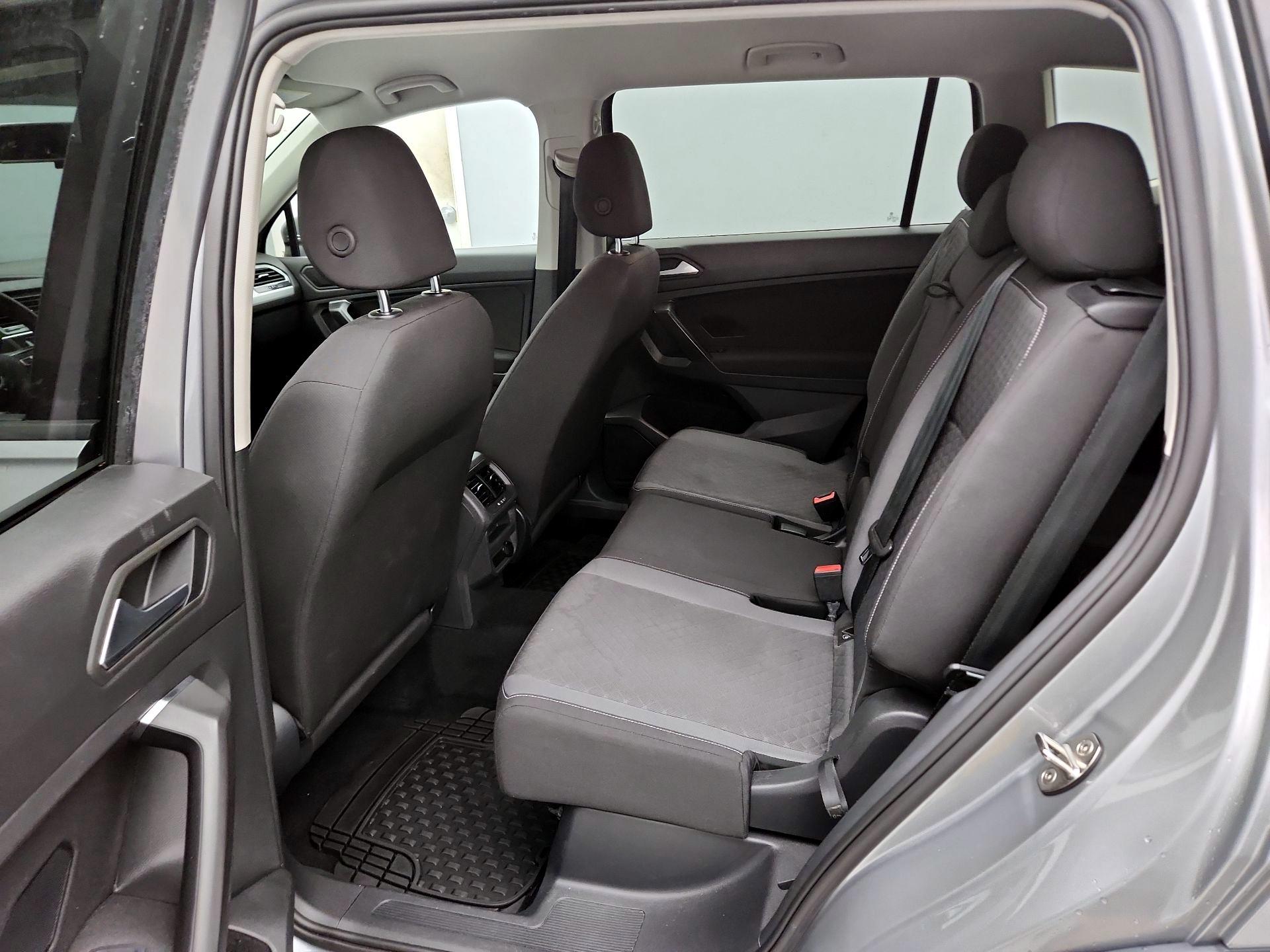Thumbnail: 2021 Volkswagen Tiguan - 19