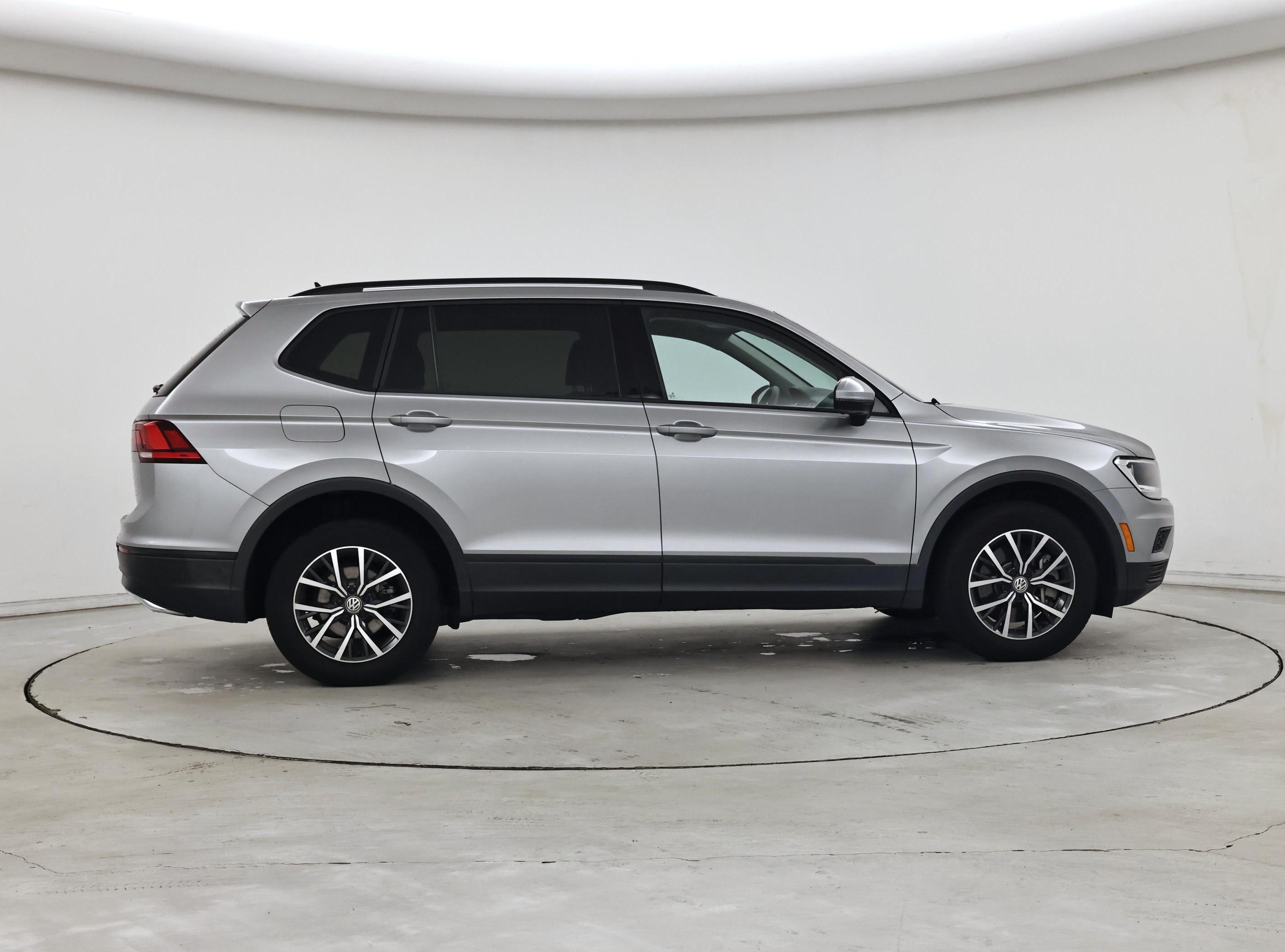 Thumbnail: 2021 Volkswagen Tiguan - 7