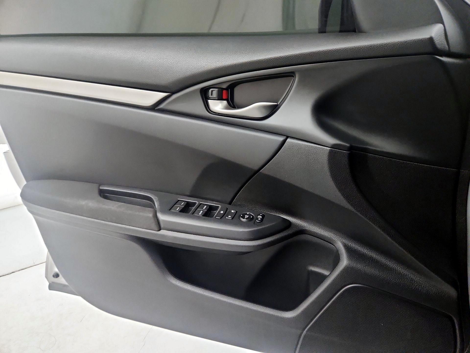 Thumbnail: 2019 Honda Civic - 12