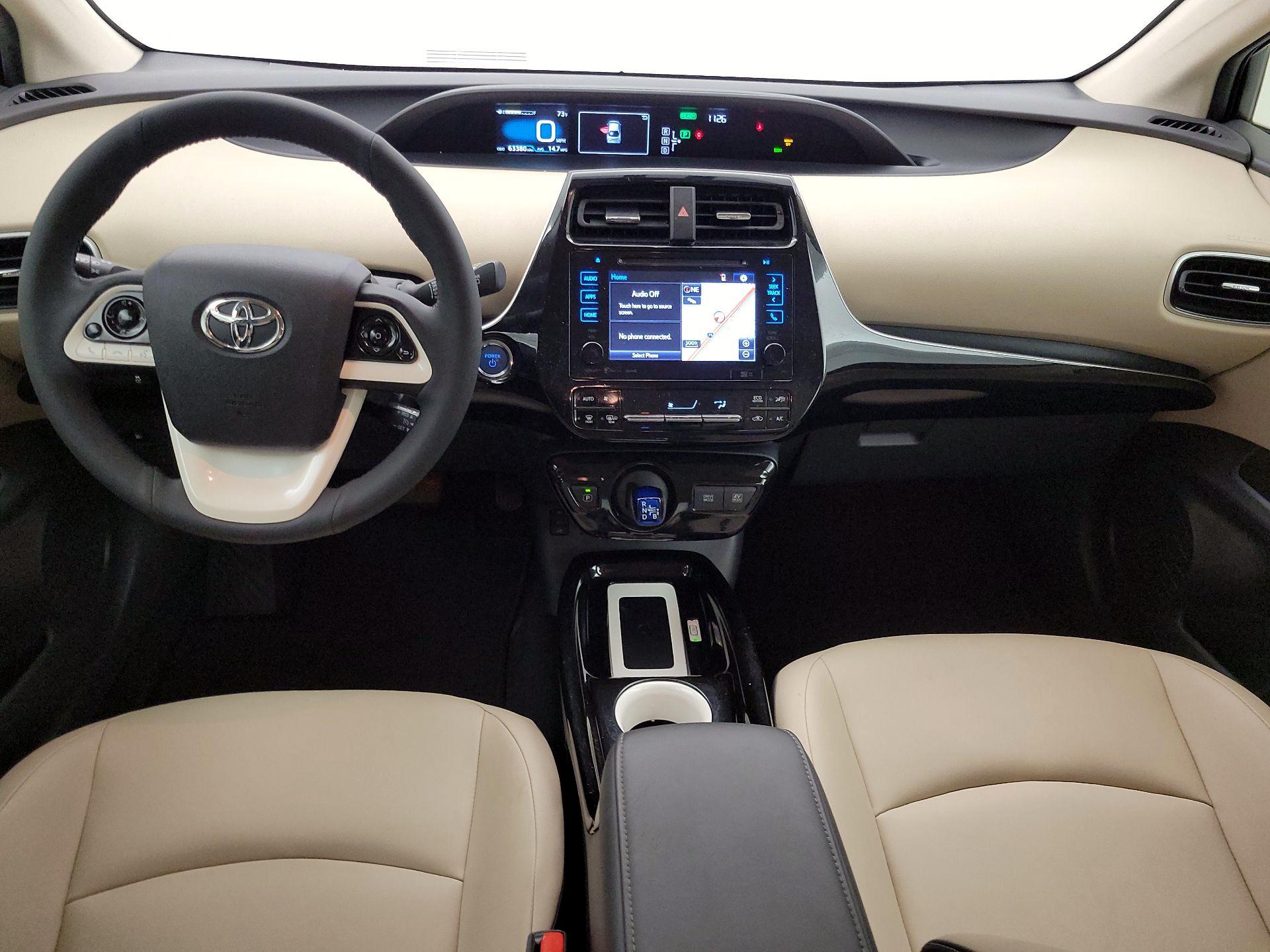 Thumbnail: 2016 Toyota Prius - 9