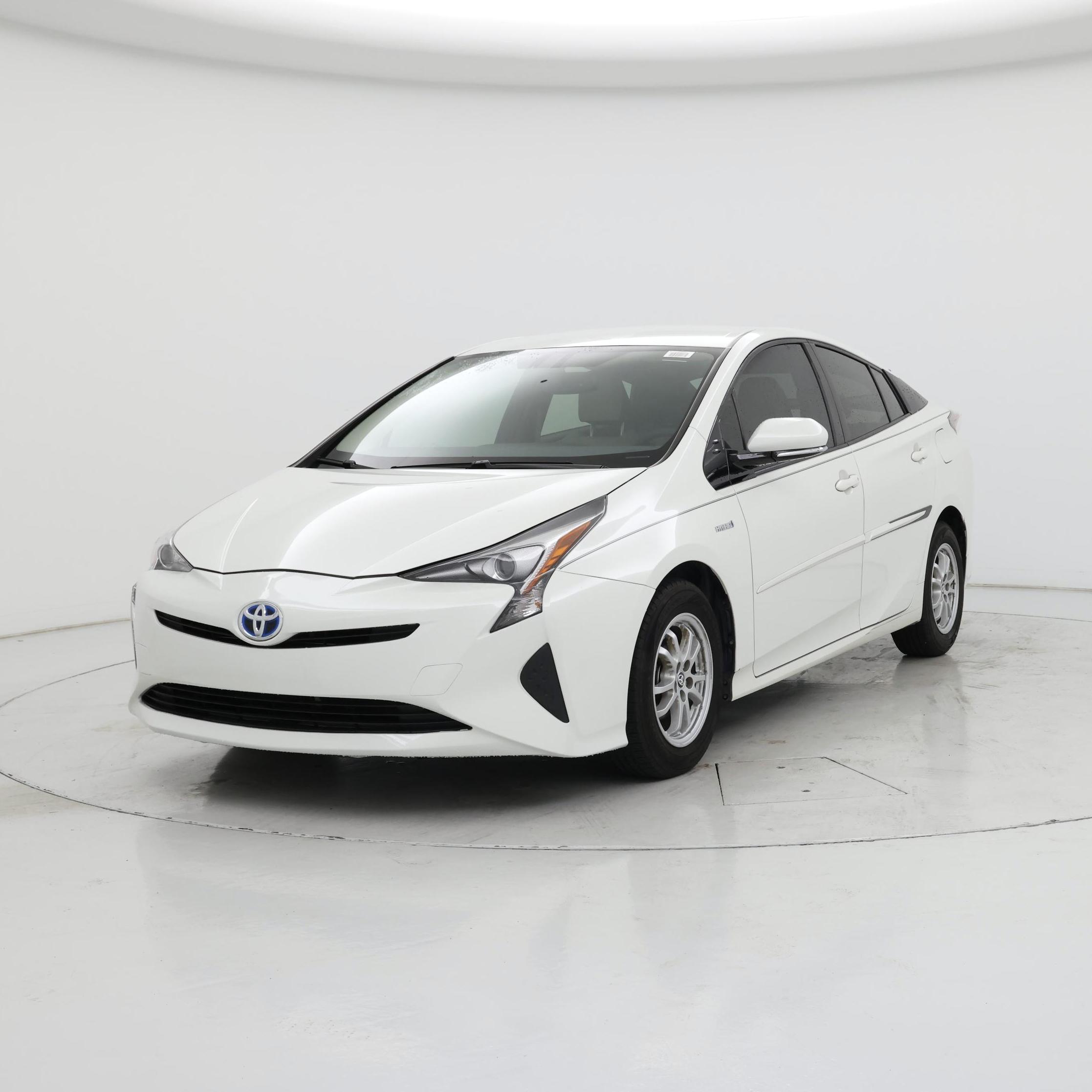Thumbnail: 2016 Toyota Prius - 4