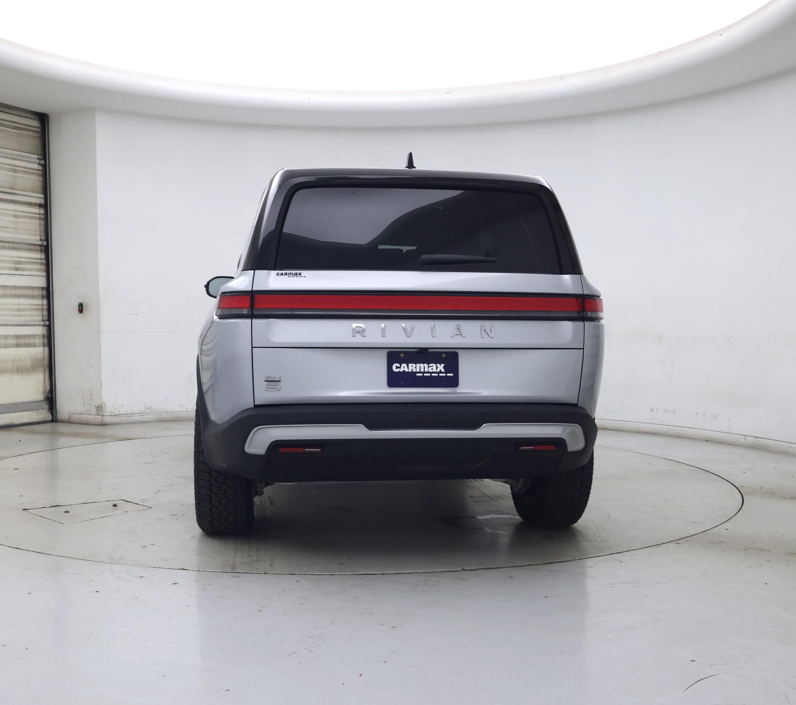Thumbnail: 2026 Rivian R1S - 6