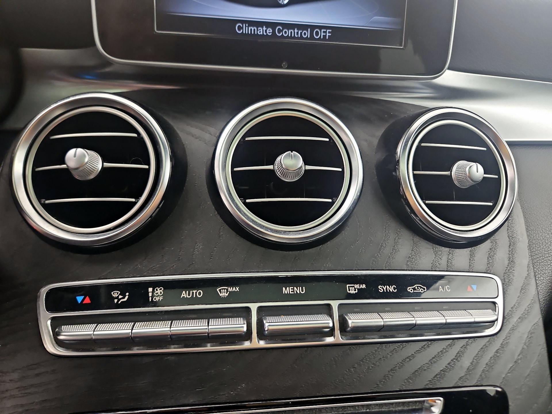 Thumbnail: 2019 Mercedes-Benz GLC - 16