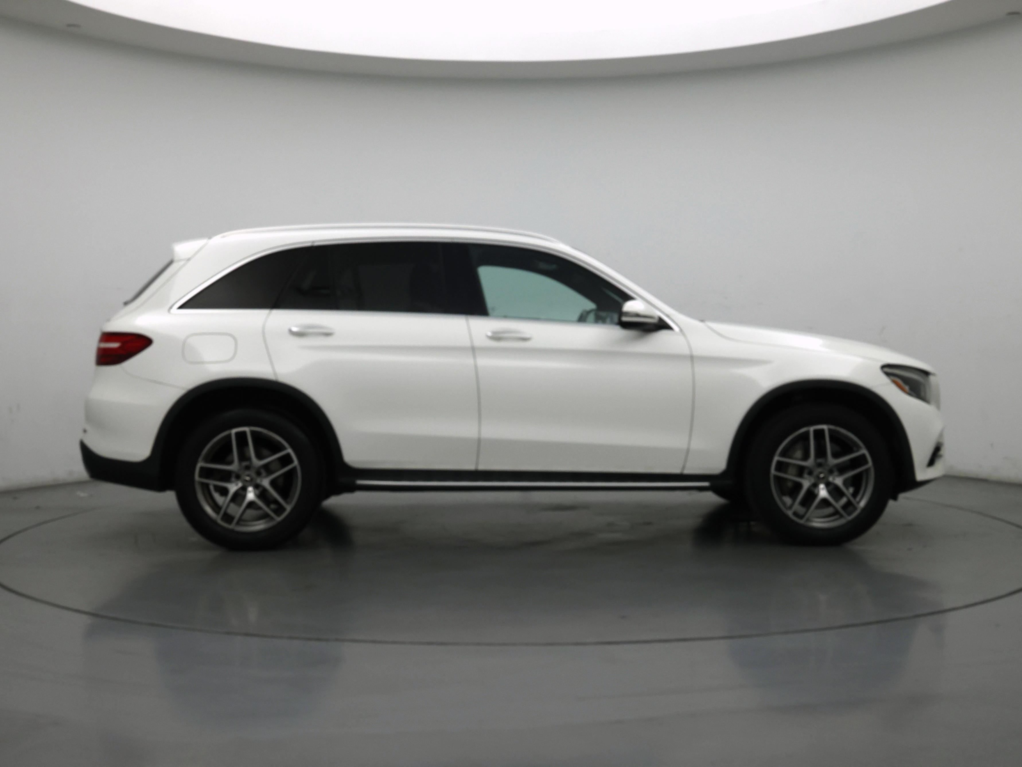 Thumbnail: 2019 Mercedes-Benz GLC - 7