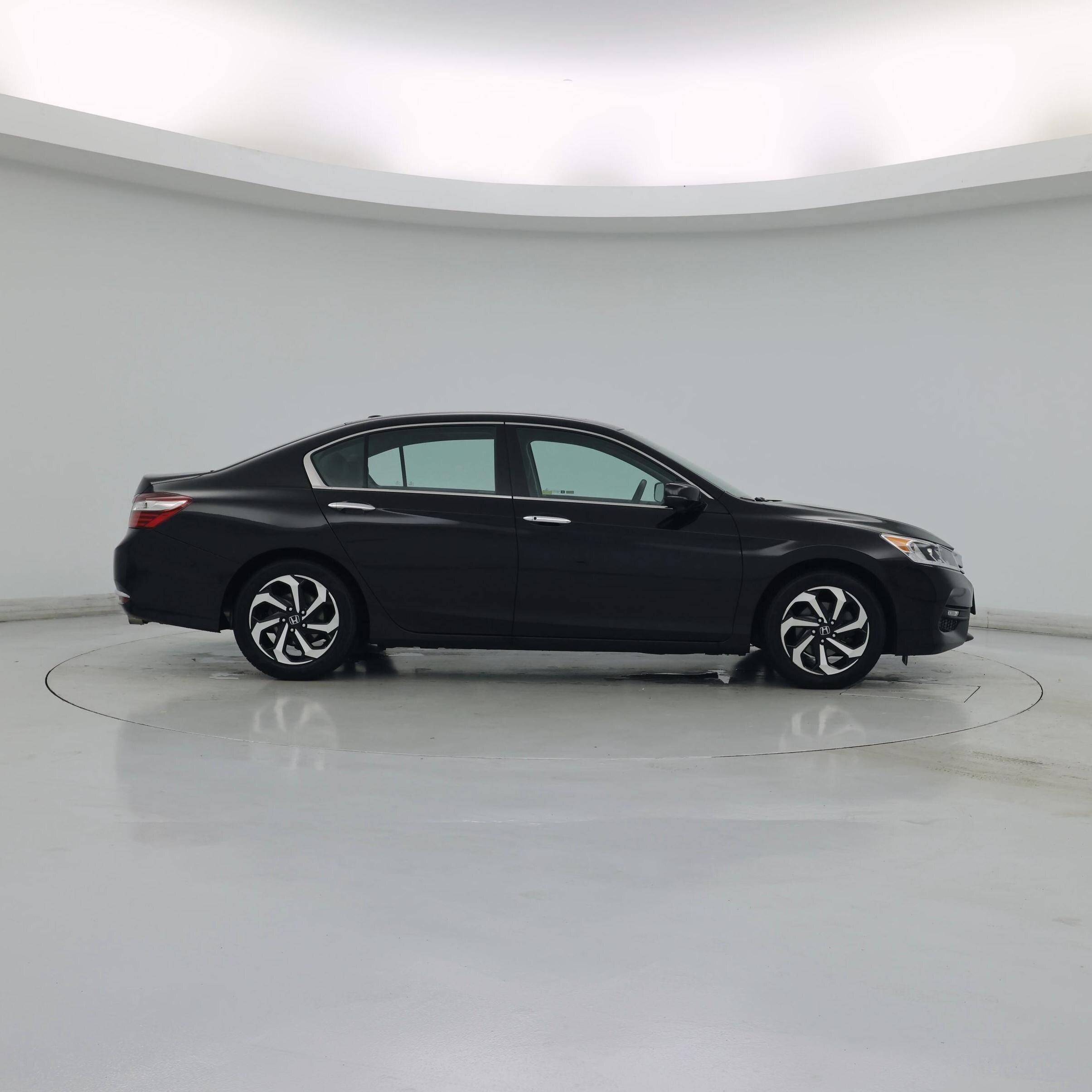 Thumbnail: 2017 Honda Accord - 7