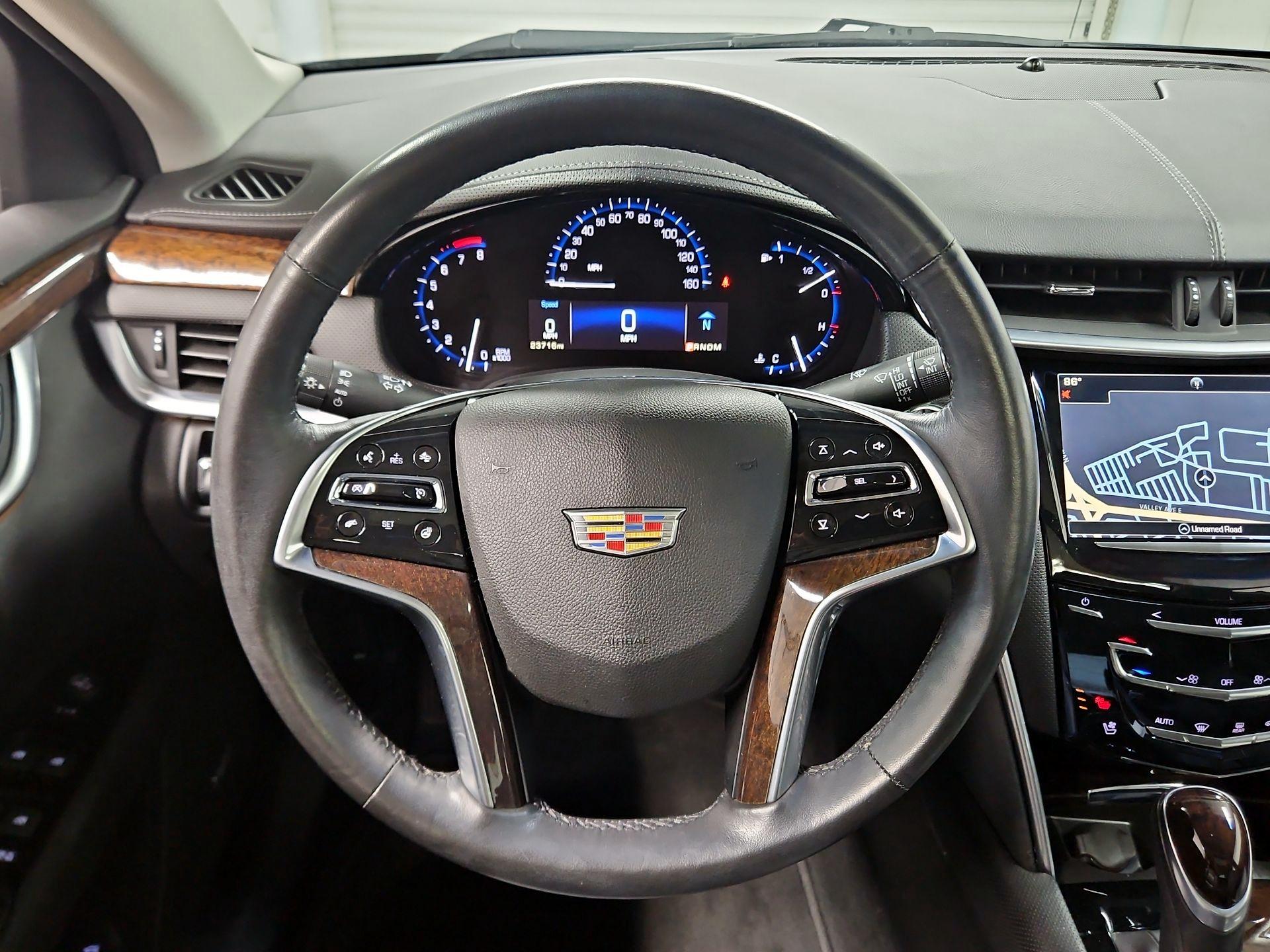 Thumbnail: 2016 Cadillac XTS - 10