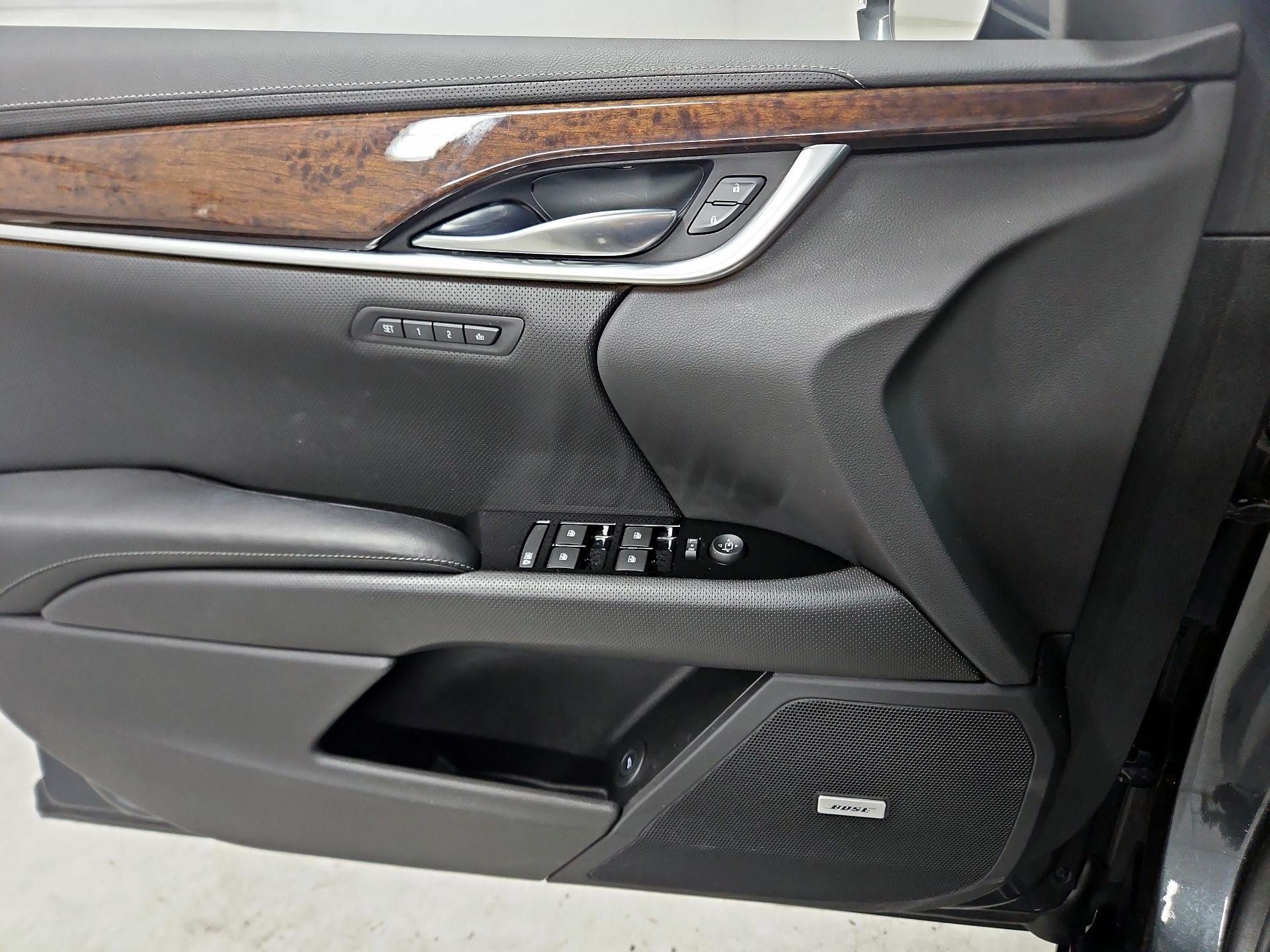 Thumbnail: 2016 Cadillac XTS - 12