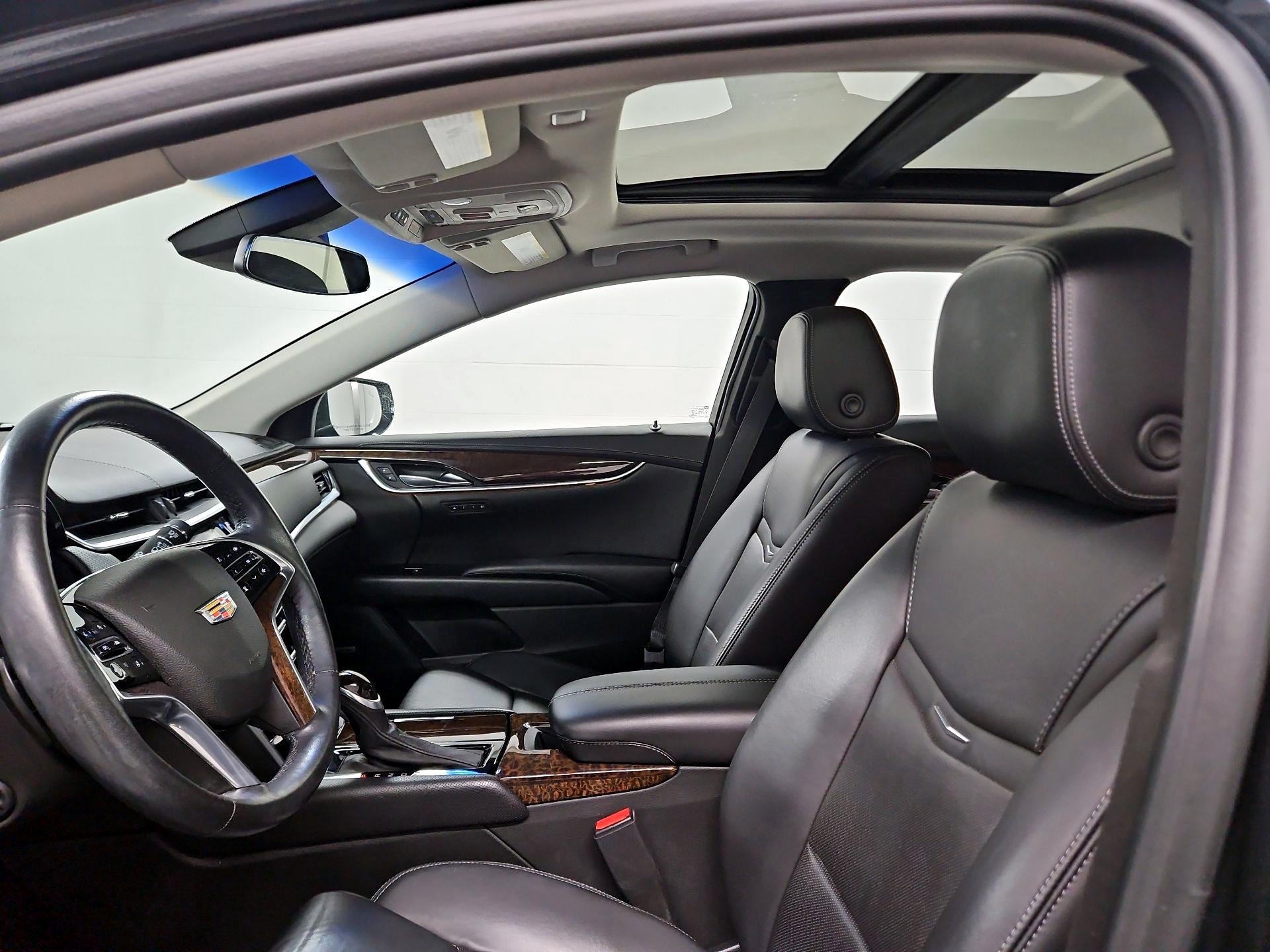 Thumbnail: 2016 Cadillac XTS - 20