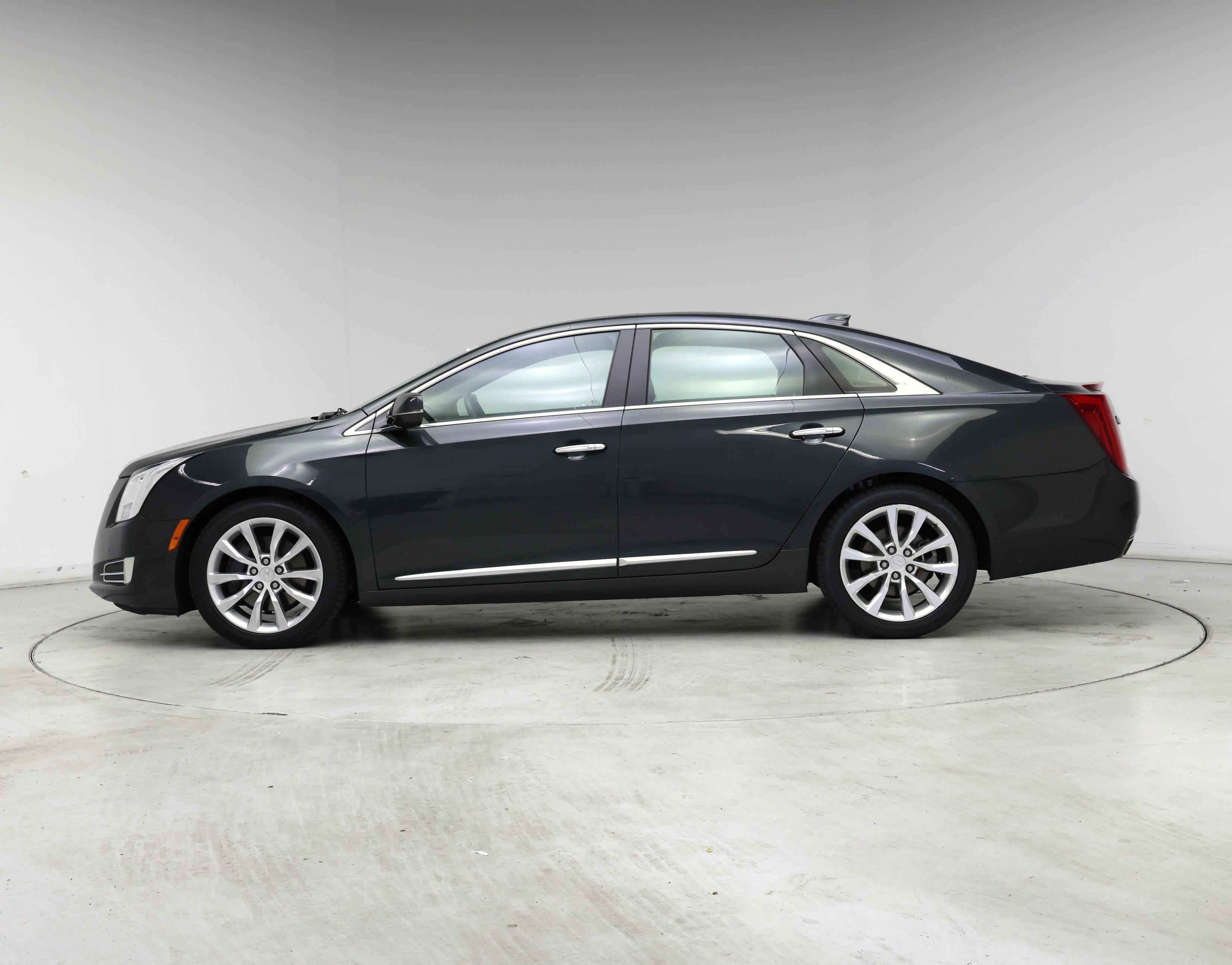 Thumbnail: 2016 Cadillac XTS - 3