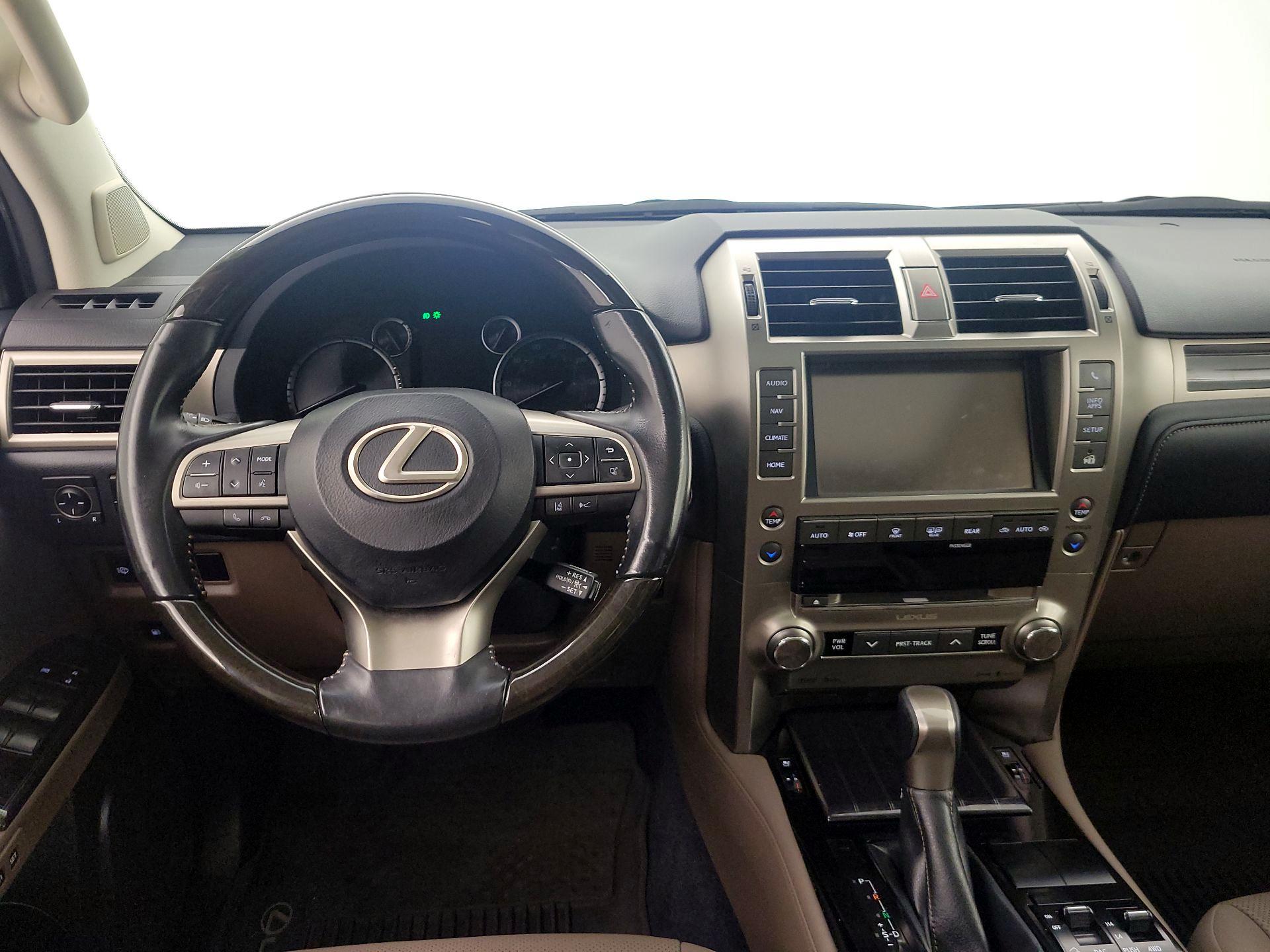 Thumbnail: 2020 Lexus GX - 10
