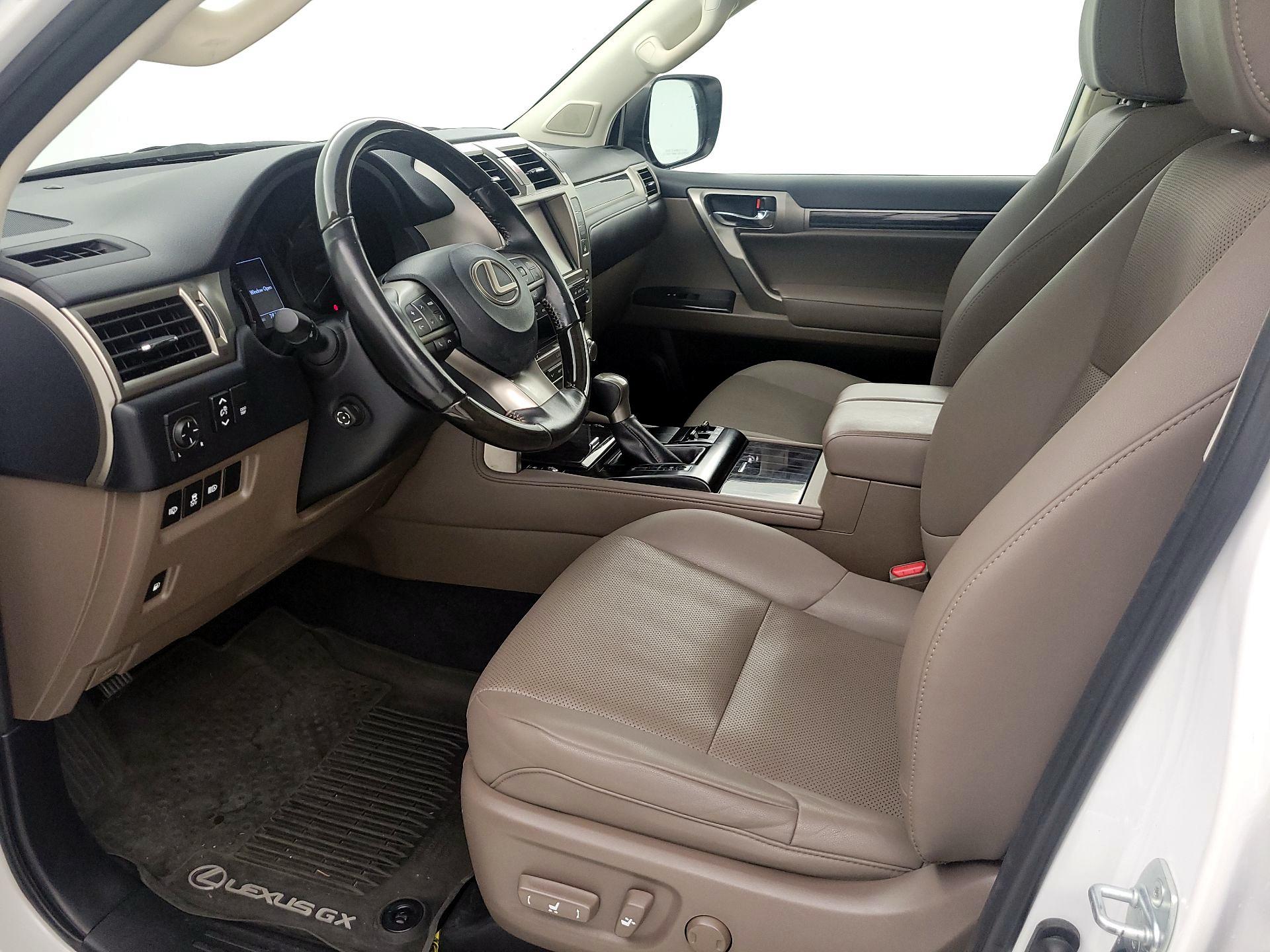Thumbnail: 2020 Lexus GX - 11