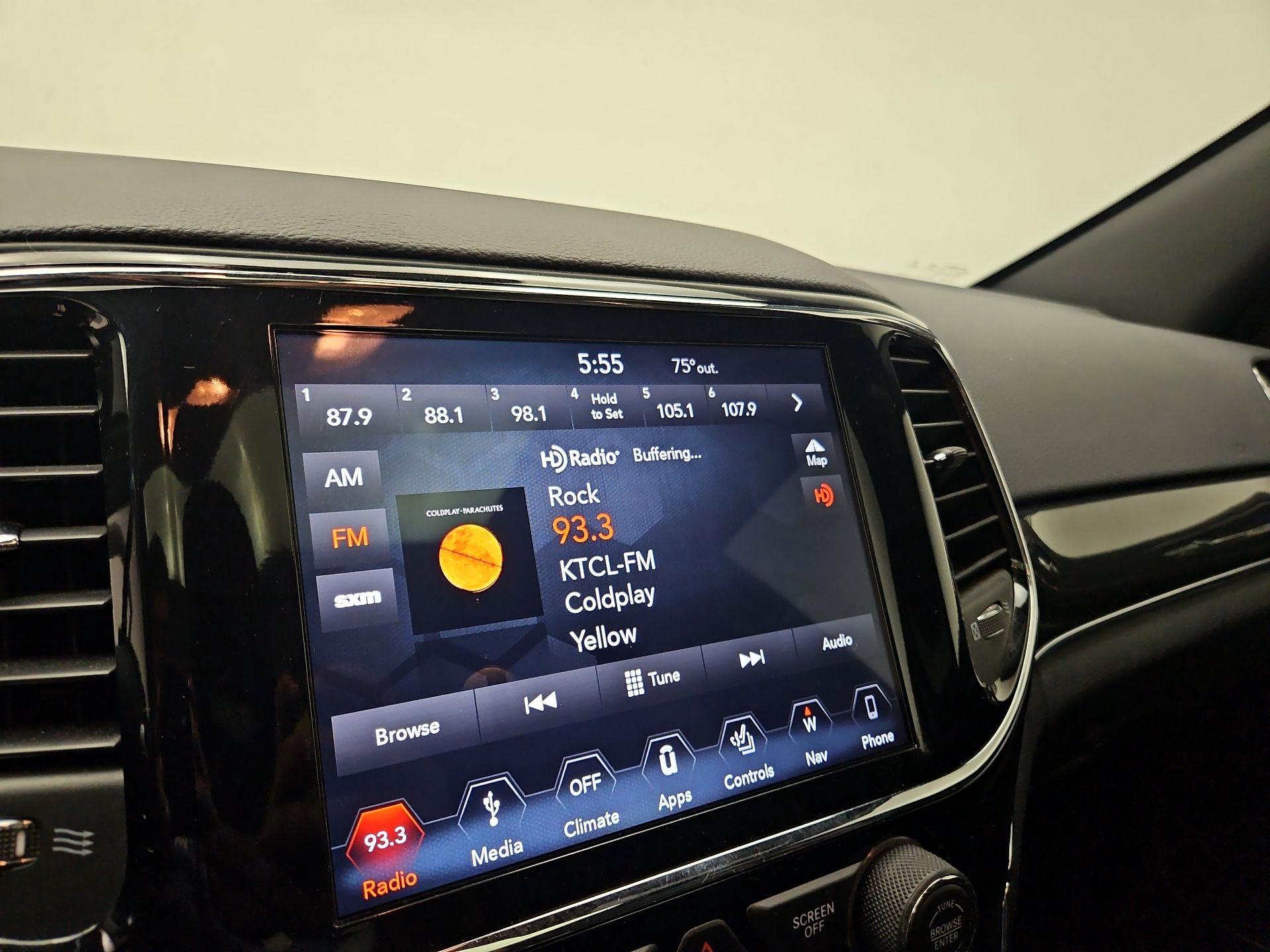 Thumbnail: 2019 Jeep Grand Cherokee - 15